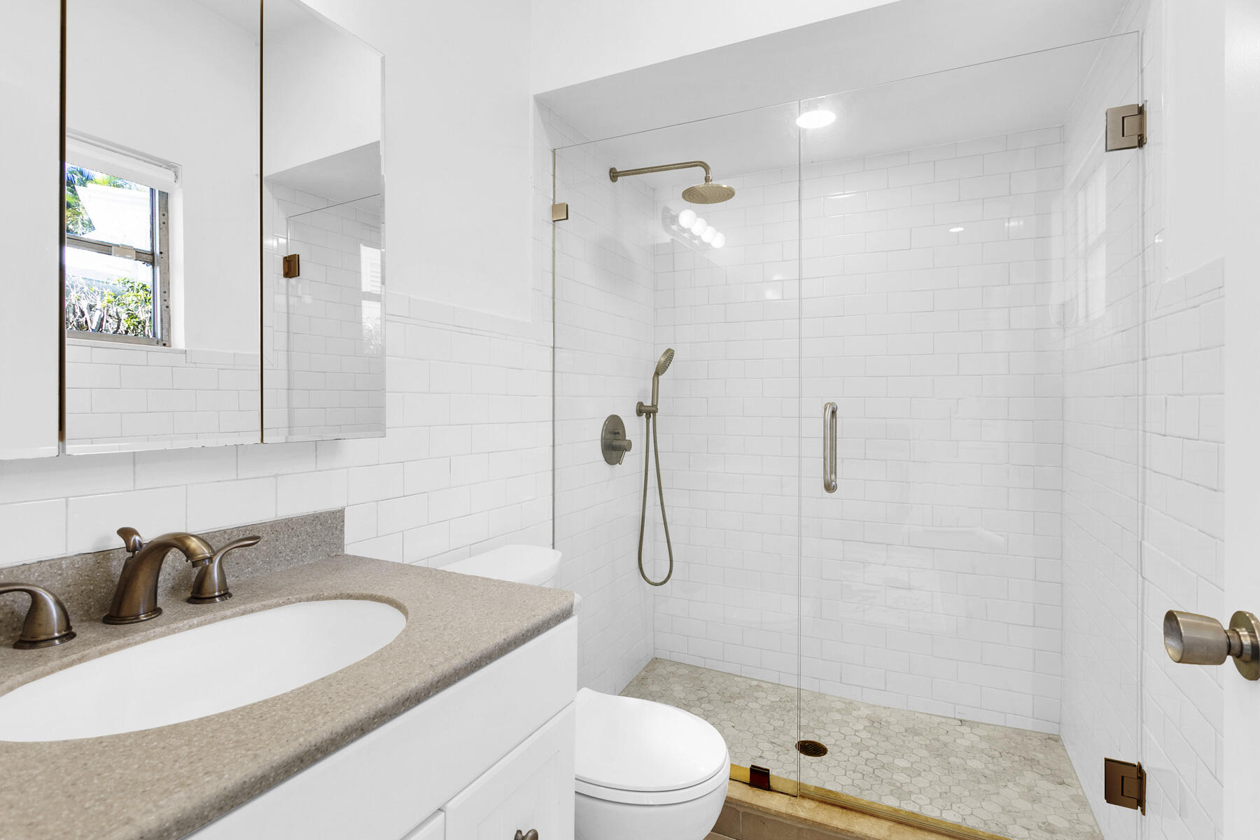 EL PARAISO - Residential Lease