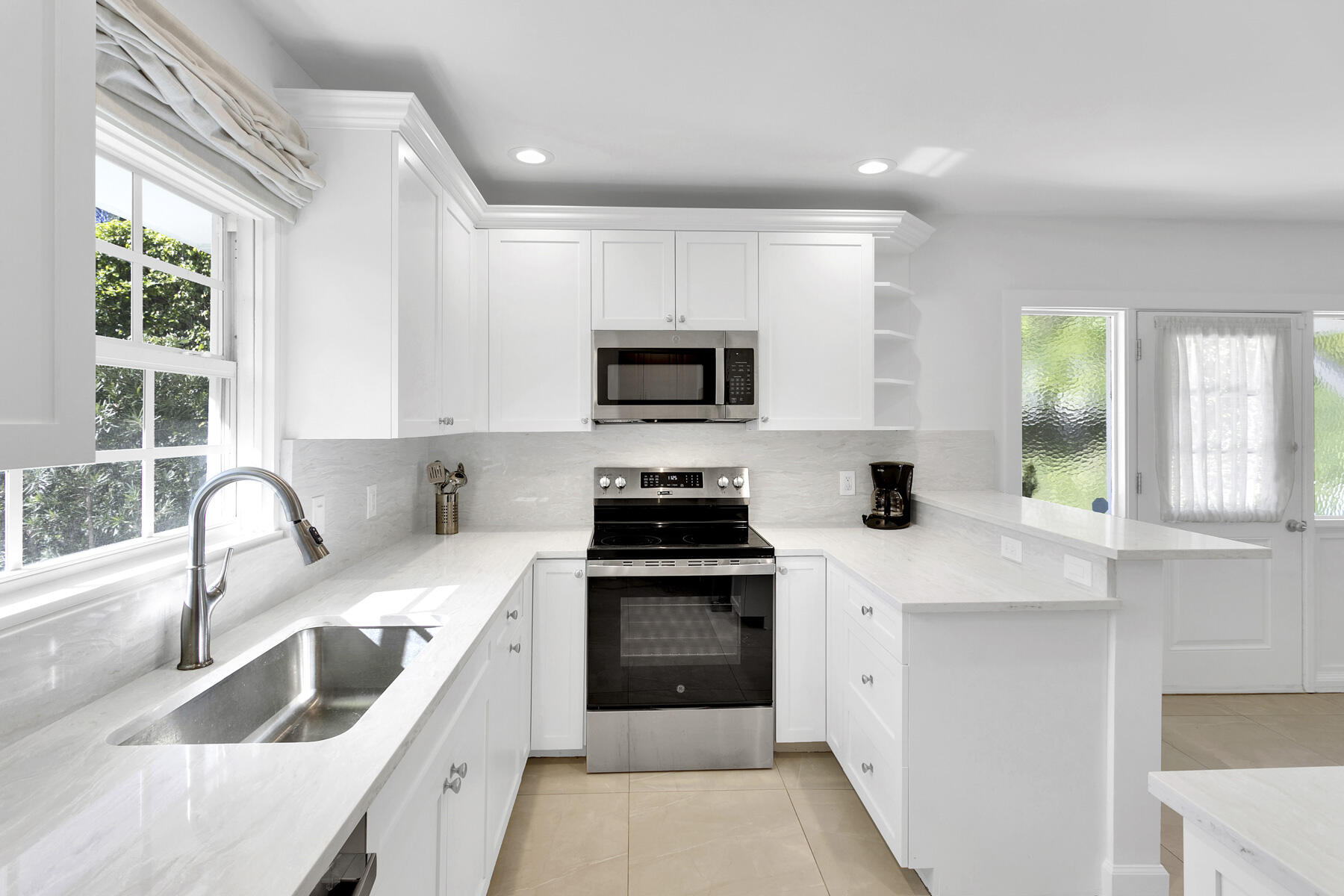 EL PARAISO - Residential Lease