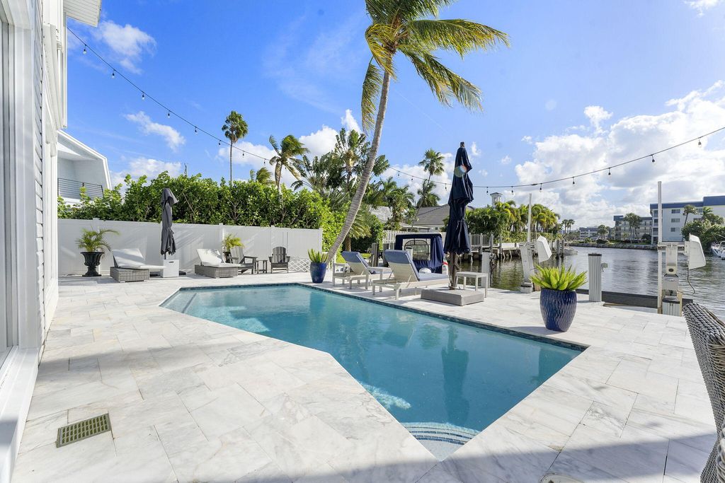 Photo of 910 JASMINE Drive, Delray Beach, FL 33483 (MLS # B26053437)
