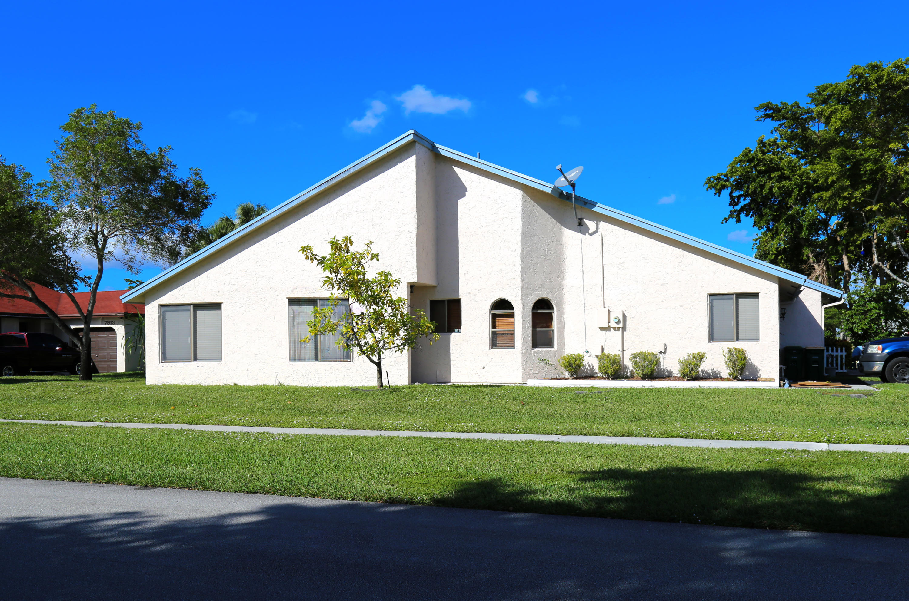 WATERSIDE - Residential Lease