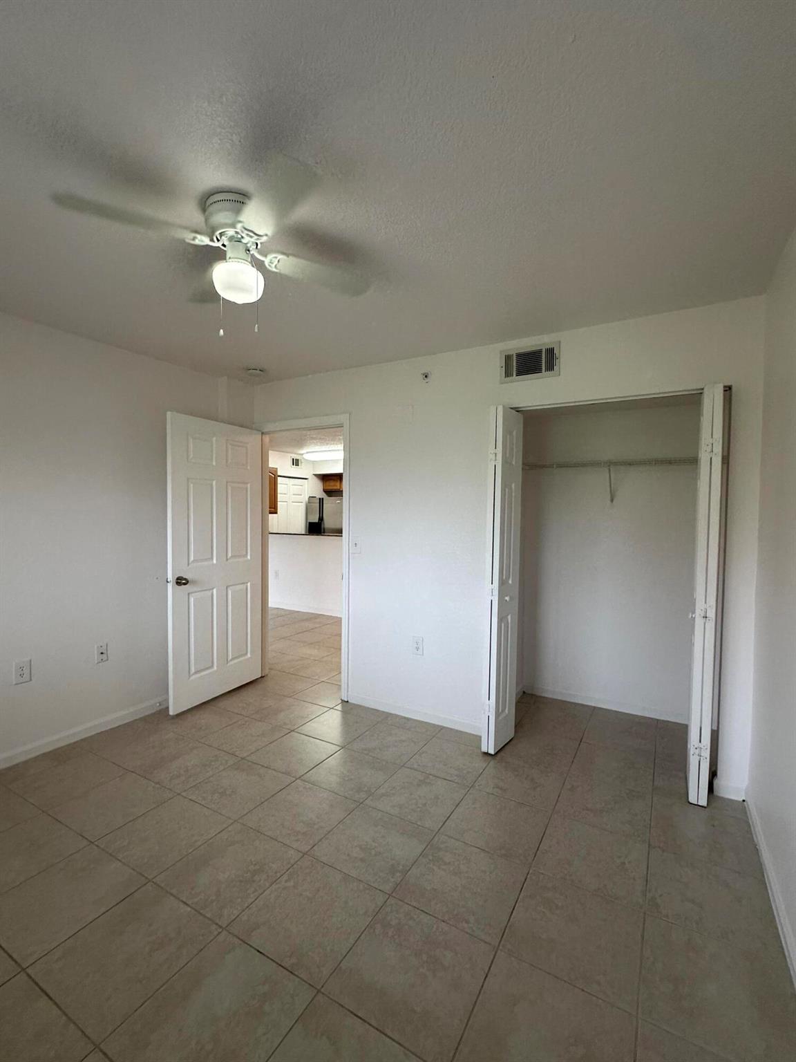 THE CLUB AT ST LUCIE WEST - Residential Lease