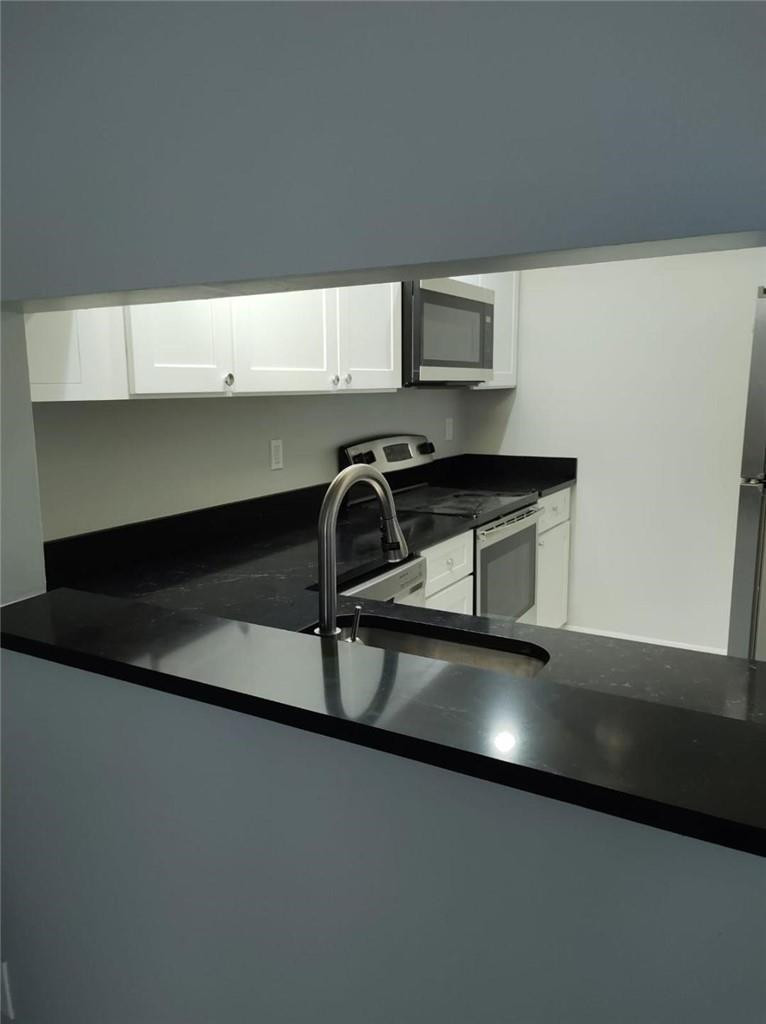 1022 Twin Lakes Drive