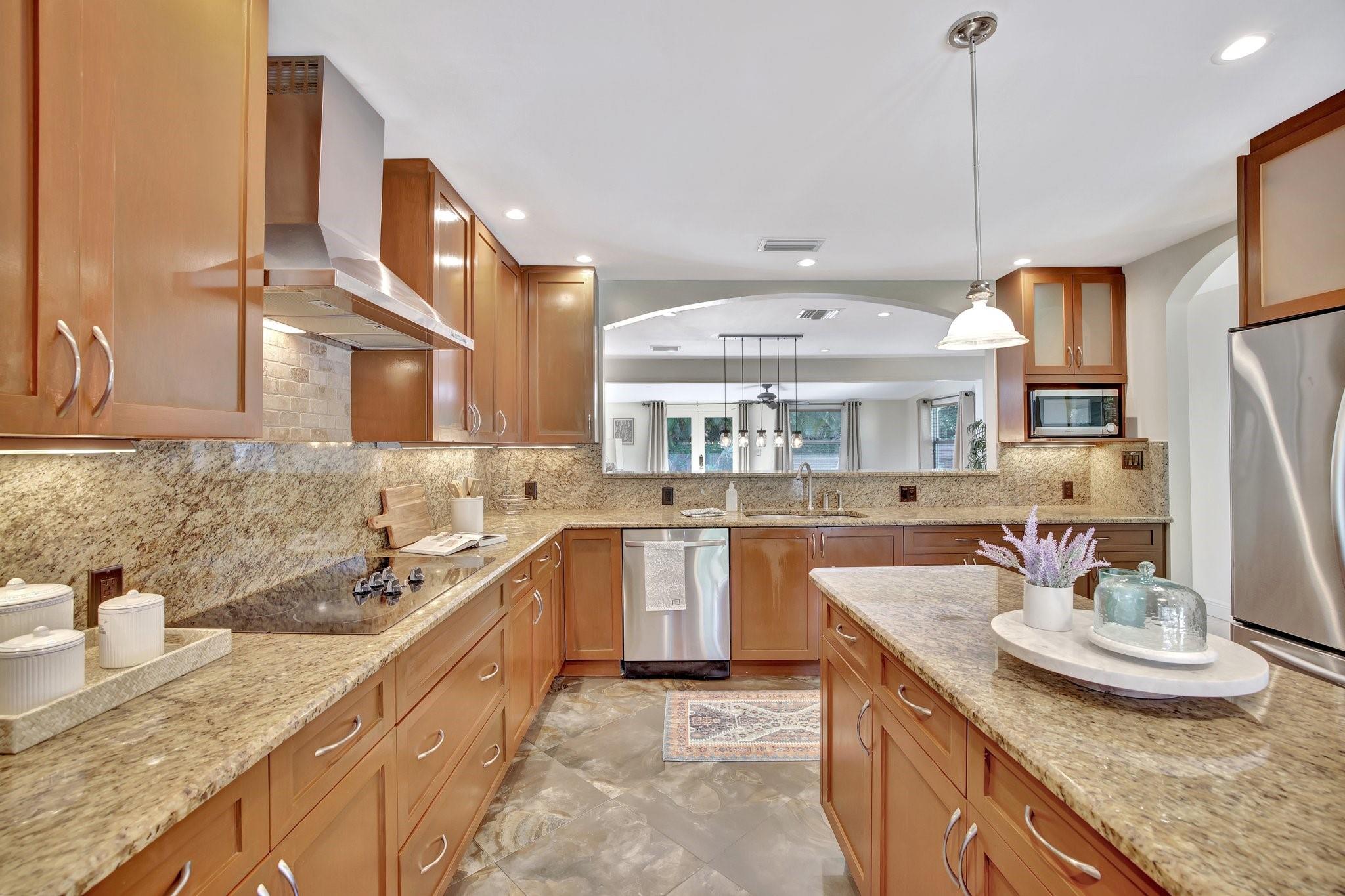 Lauderdale Harbors - Residential