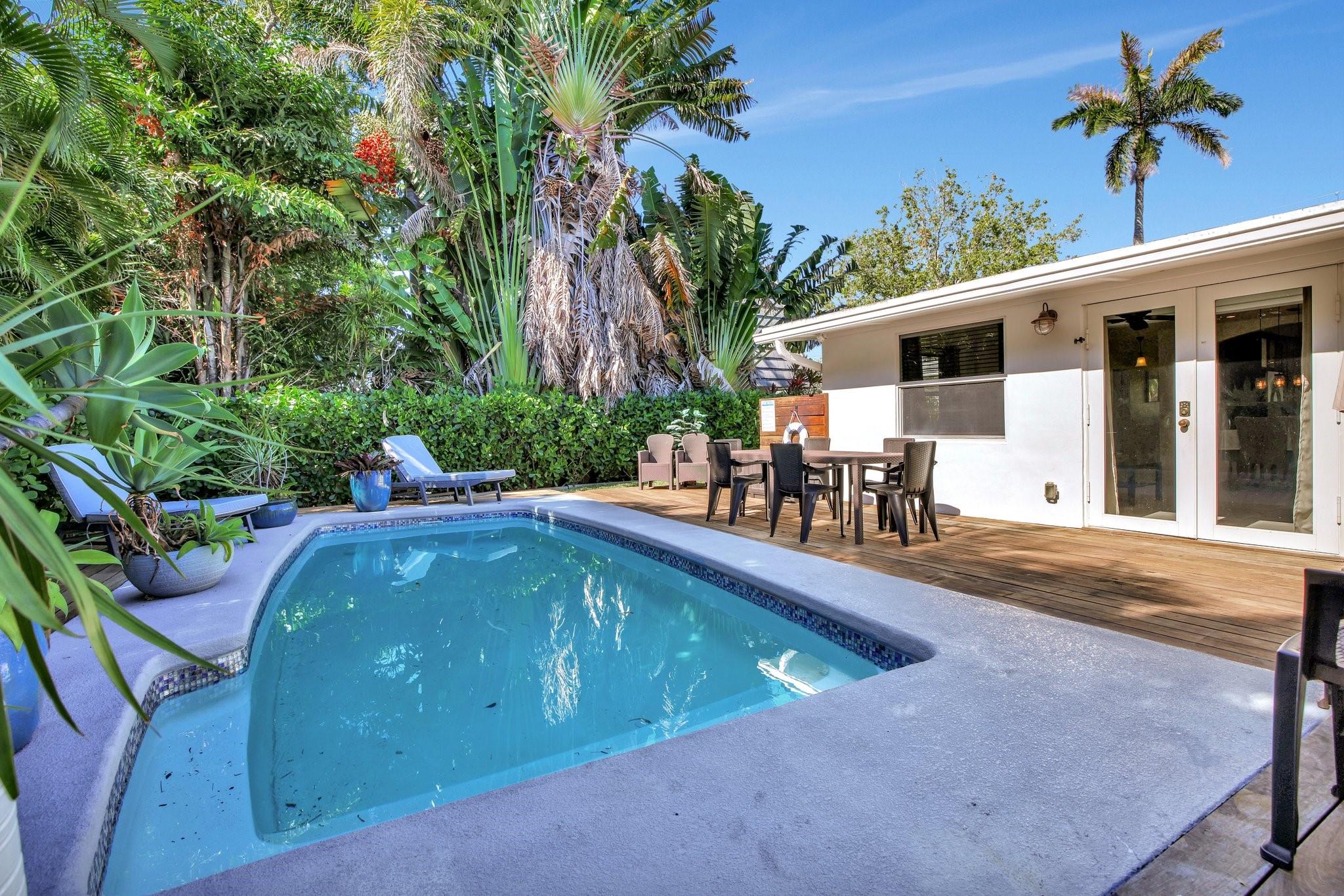 Lauderdale Harbors - Residential