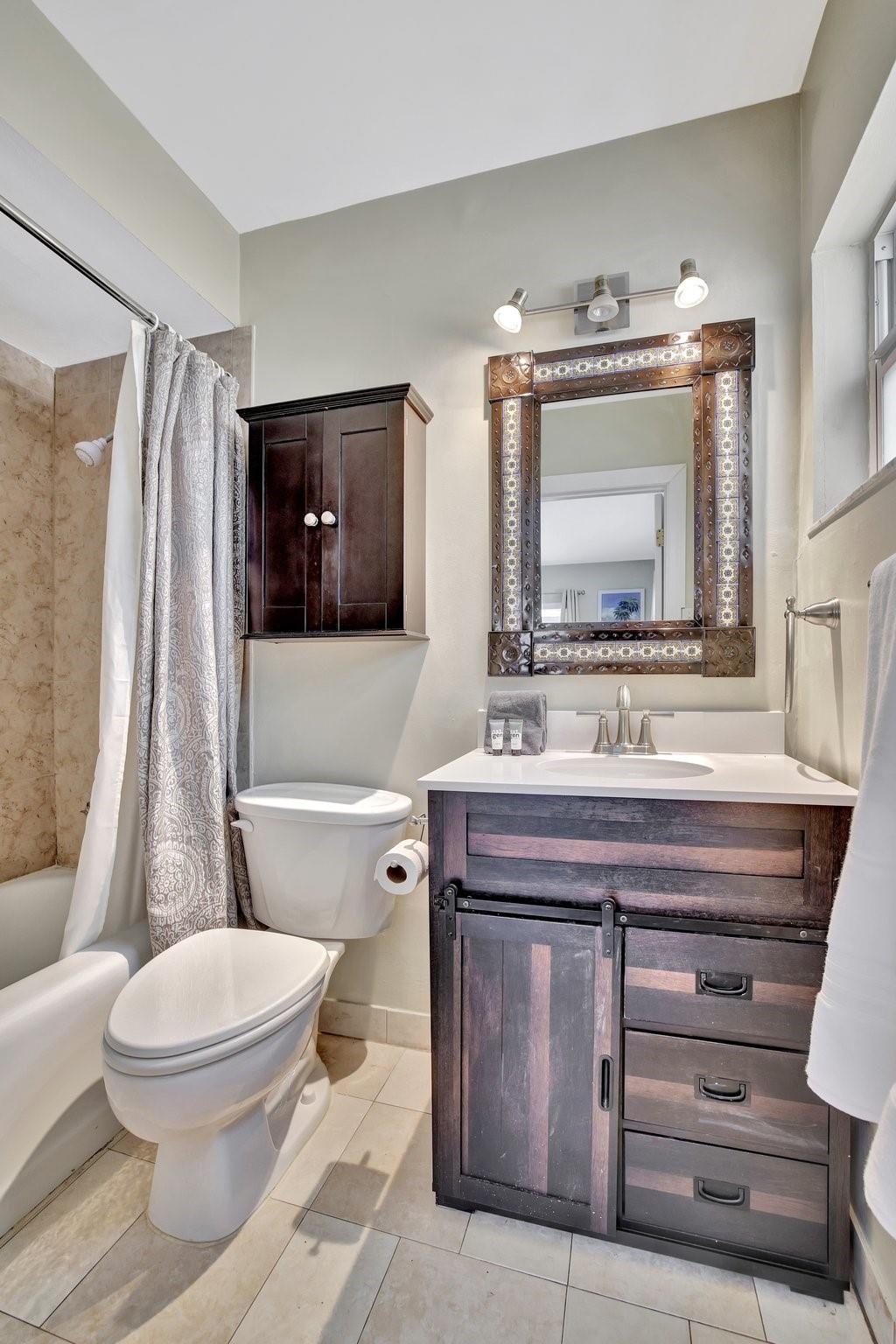 Lauderdale Harbors - Residential