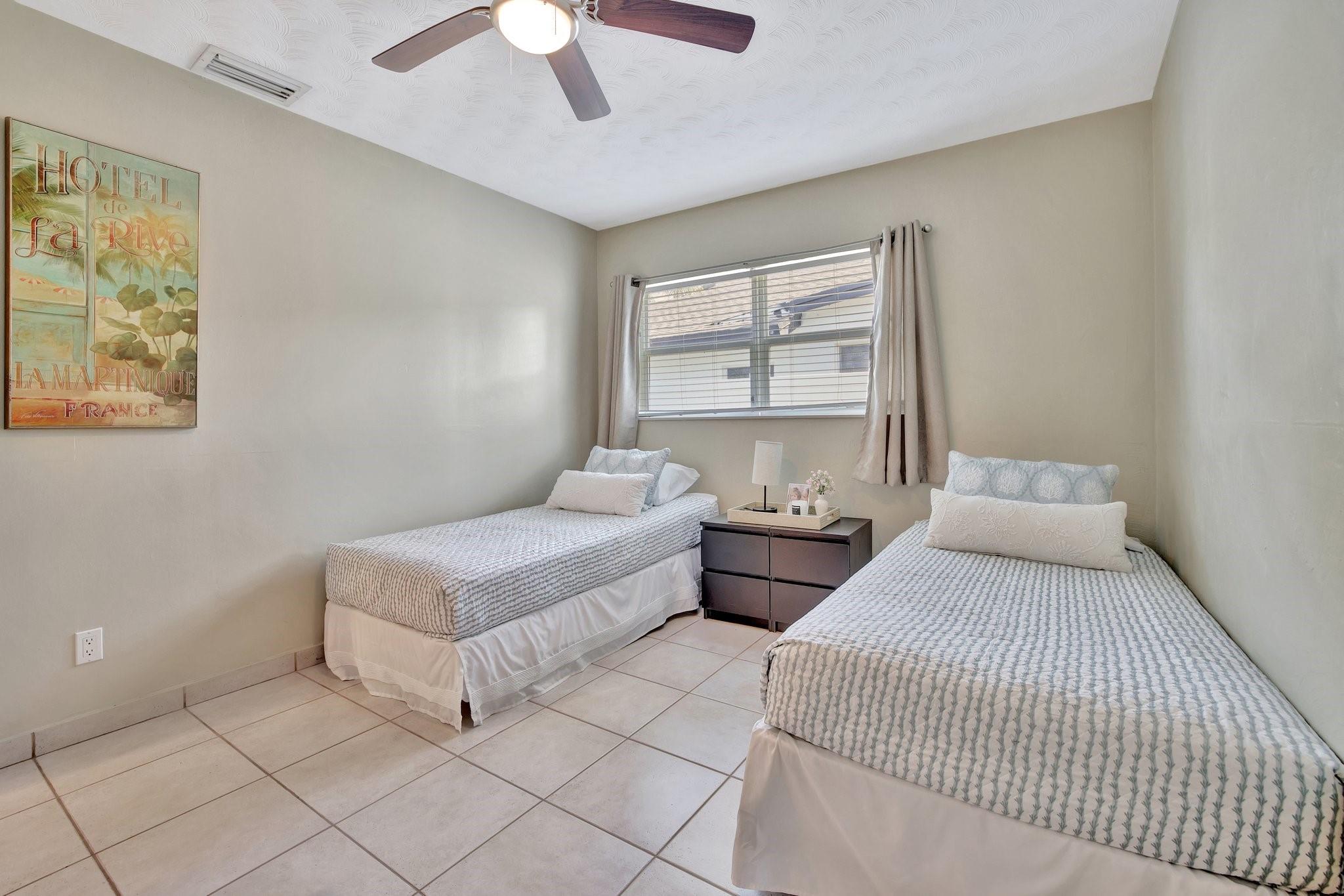 Lauderdale Harbors - Residential