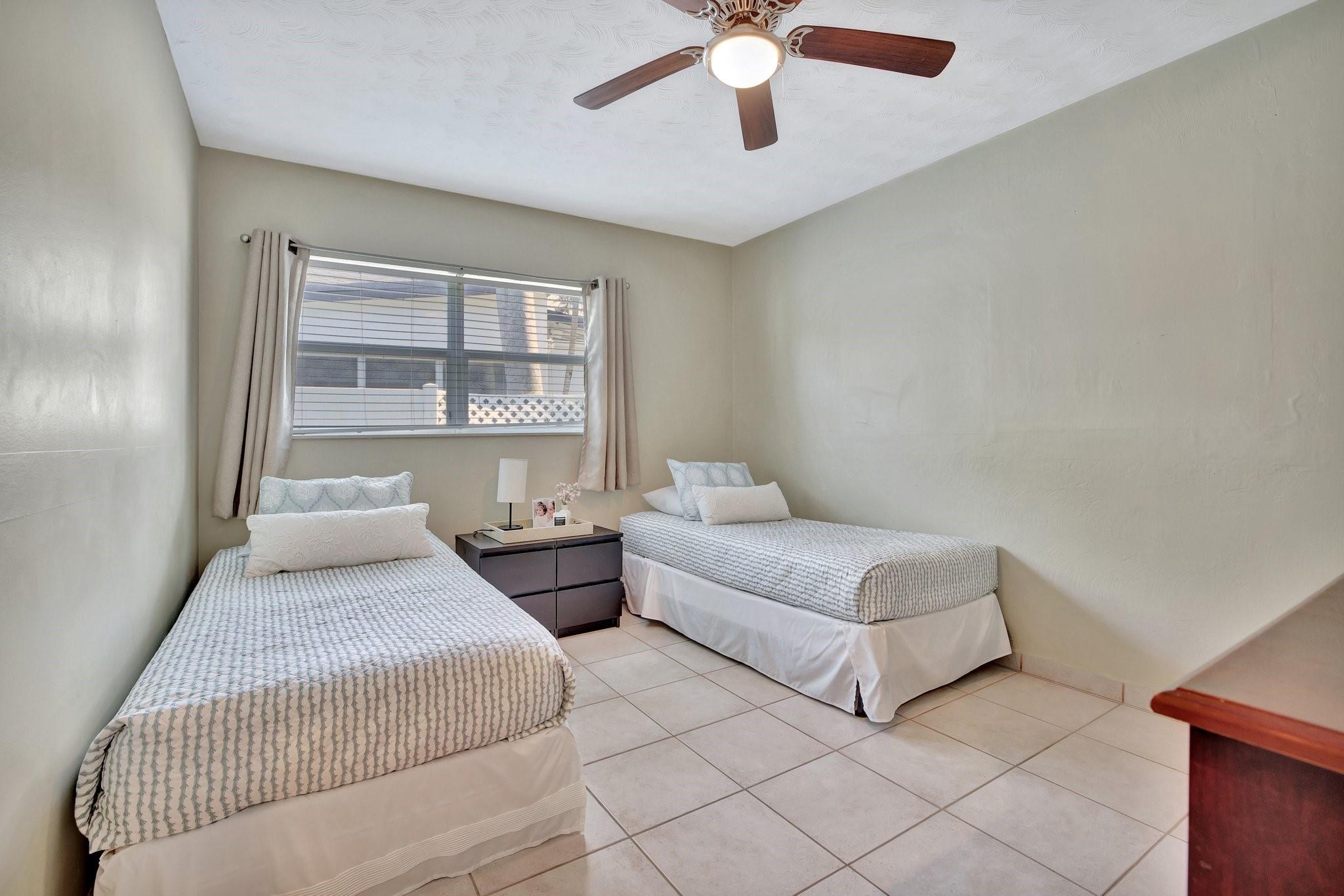 Lauderdale Harbors - Residential