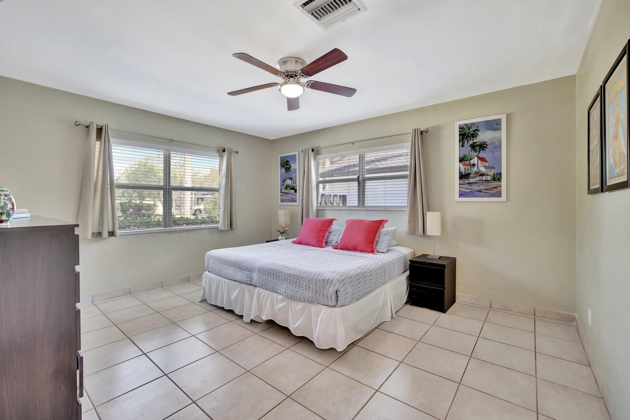 Lauderdale Harbors - Residential