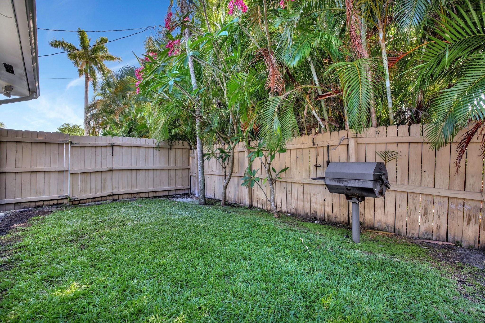 Lauderdale Harbors - Residential