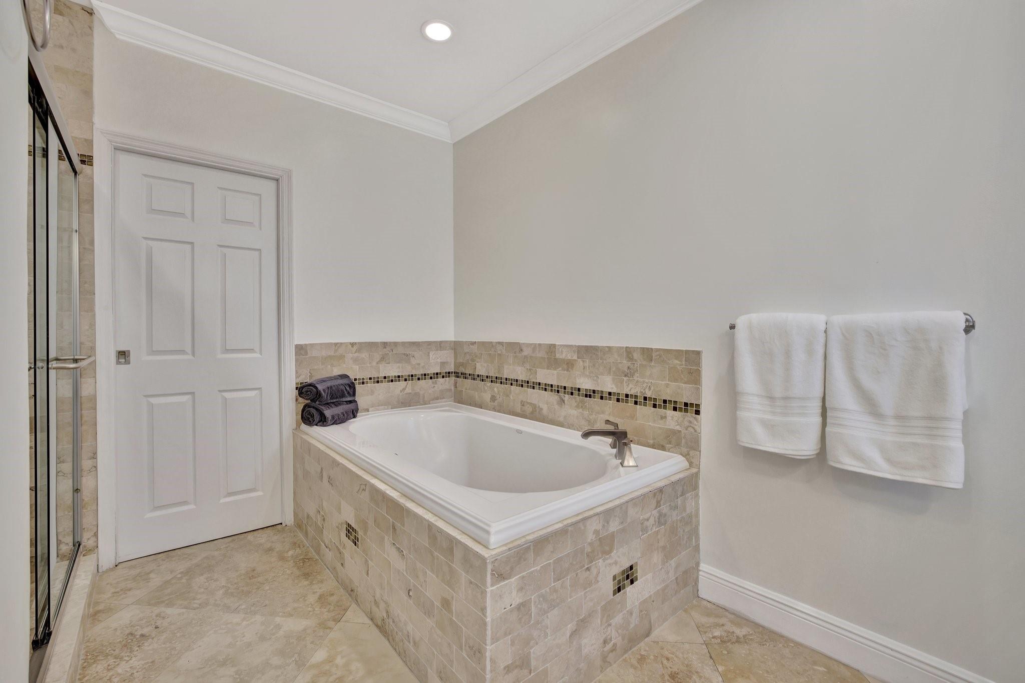 Lauderdale Harbors - Residential