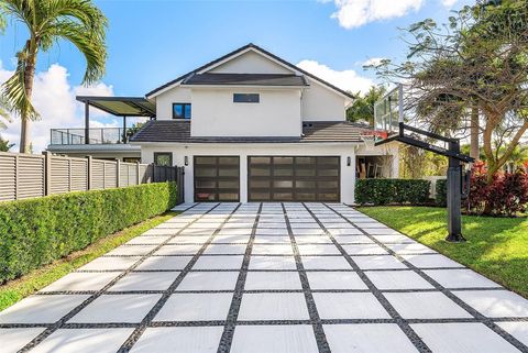 Tiny photo for 737 NE Boca Bay Colony Drive, Boca Raton, FL 33487 (MLS # F10545677)