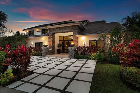 Tiny photo for 737 NE Boca Bay Colony Drive, Boca Raton, FL 33487 (MLS # F10545677)