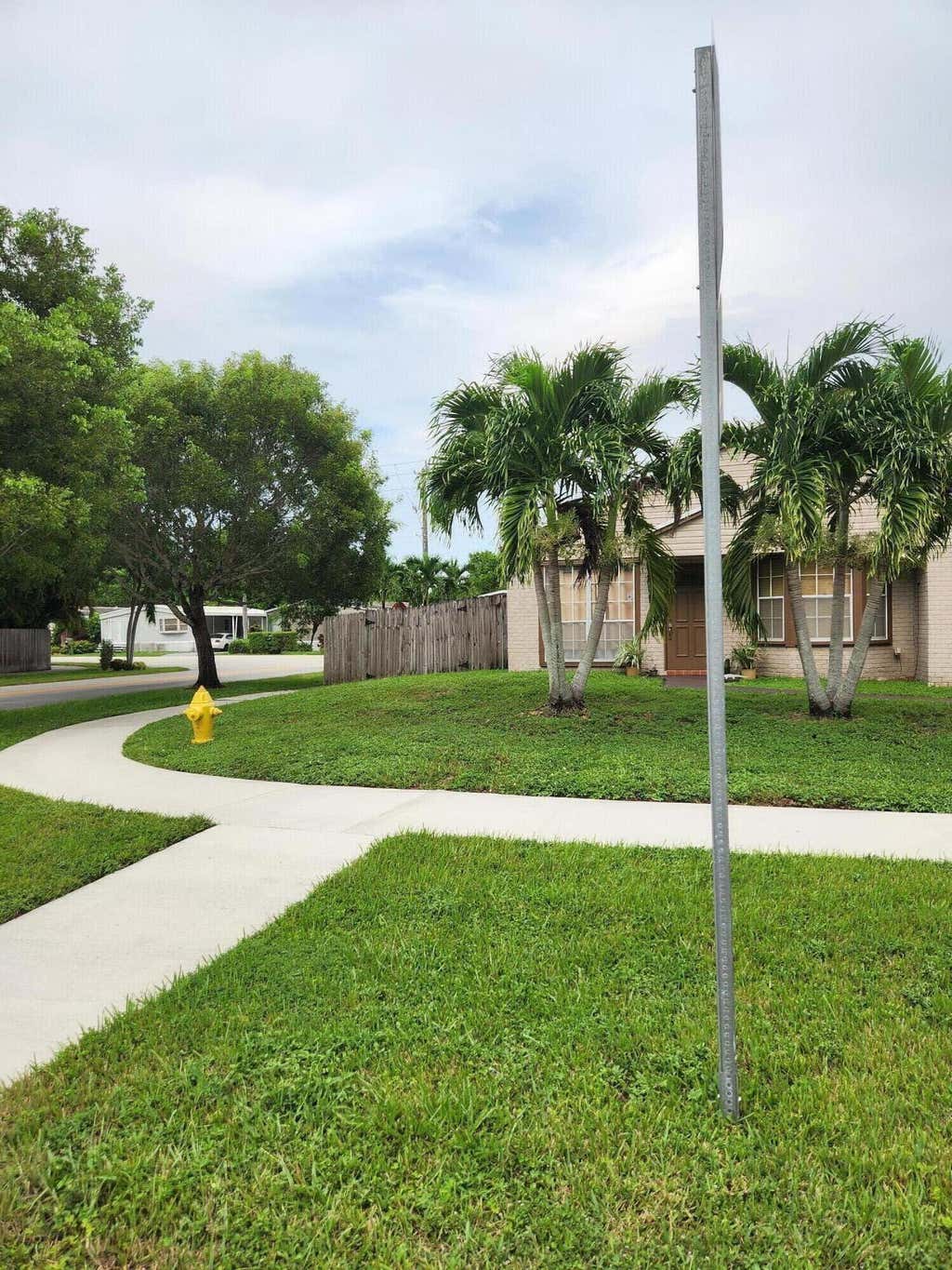 Photo of 1000 SW 133RD Terrace, Davie, FL 33325 (MLS # B26067869)