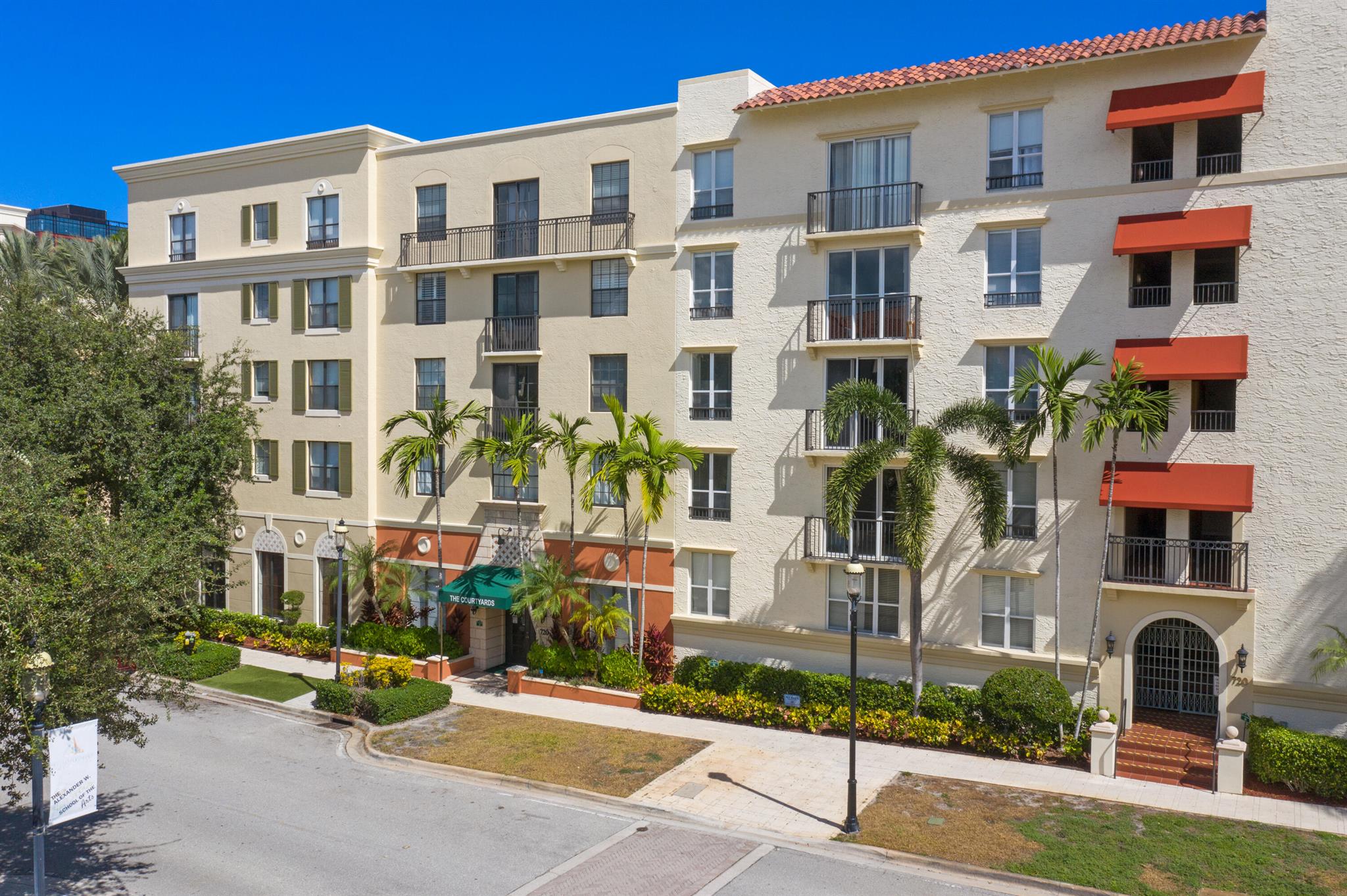 COURTYARDS IN CITYPLACE C - Residential Lease