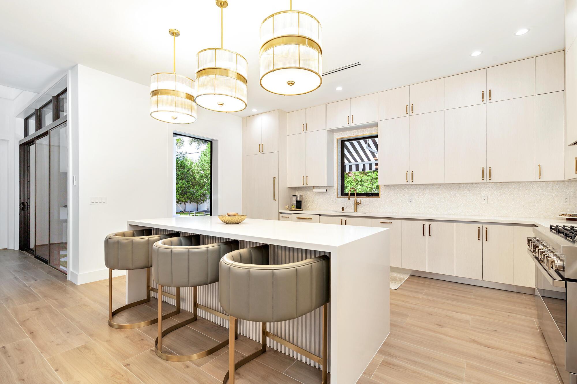 LEWIS SHORE ESTS 2 IN - Residential