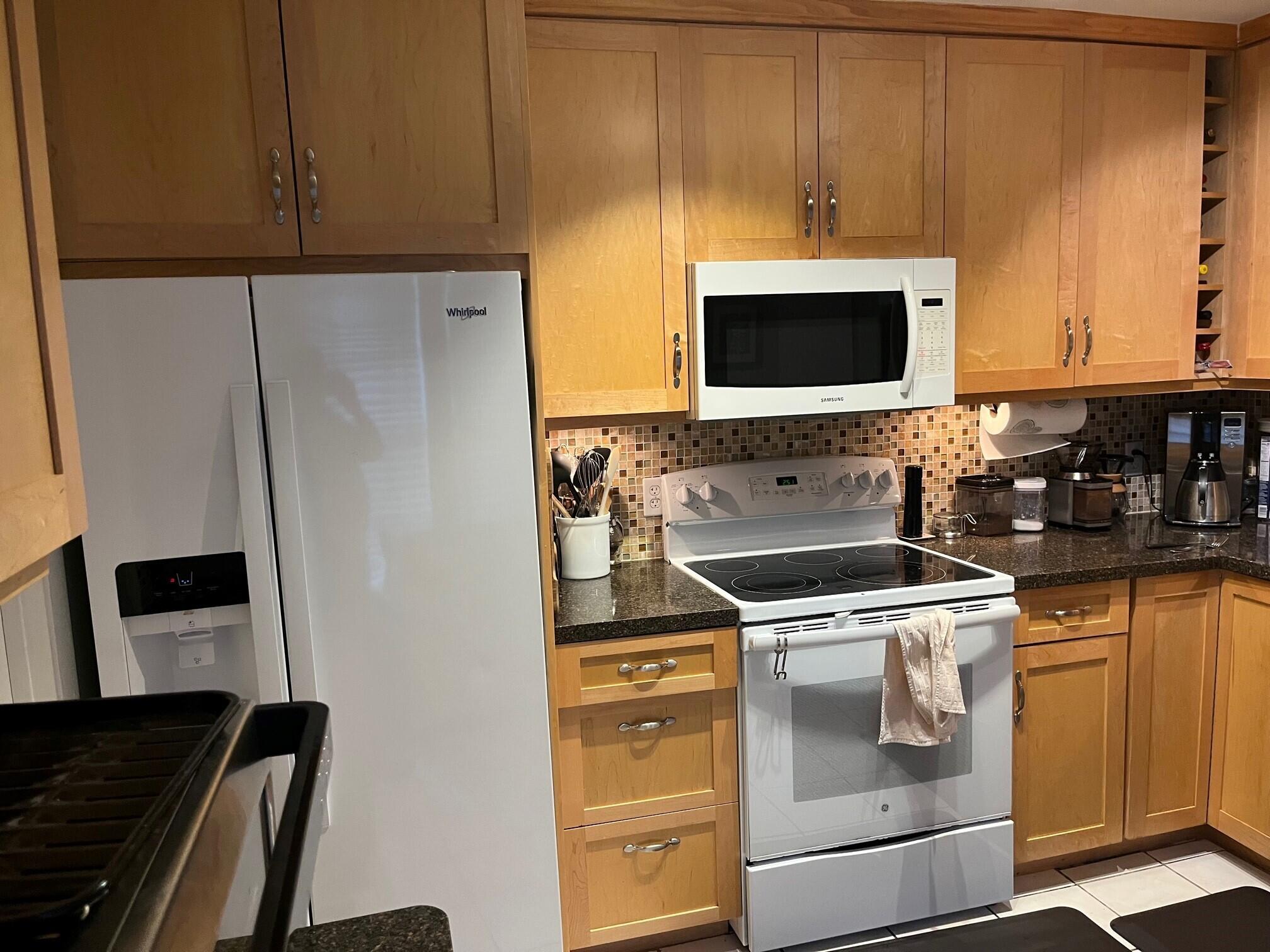 ISLAND CLUB - Residential