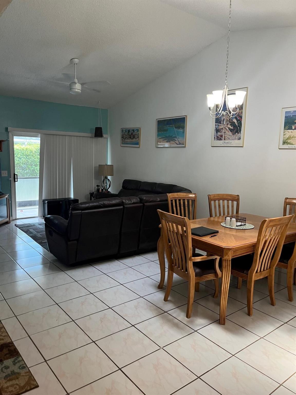 ISLAND CLUB - Residential