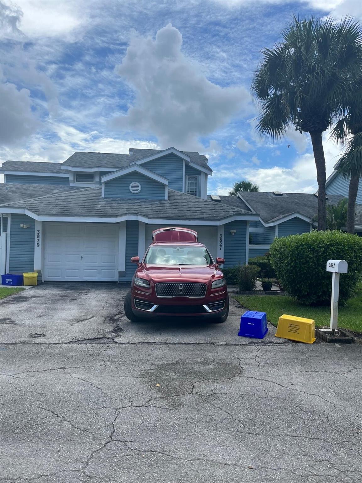 ISLAND CLUB - Residential