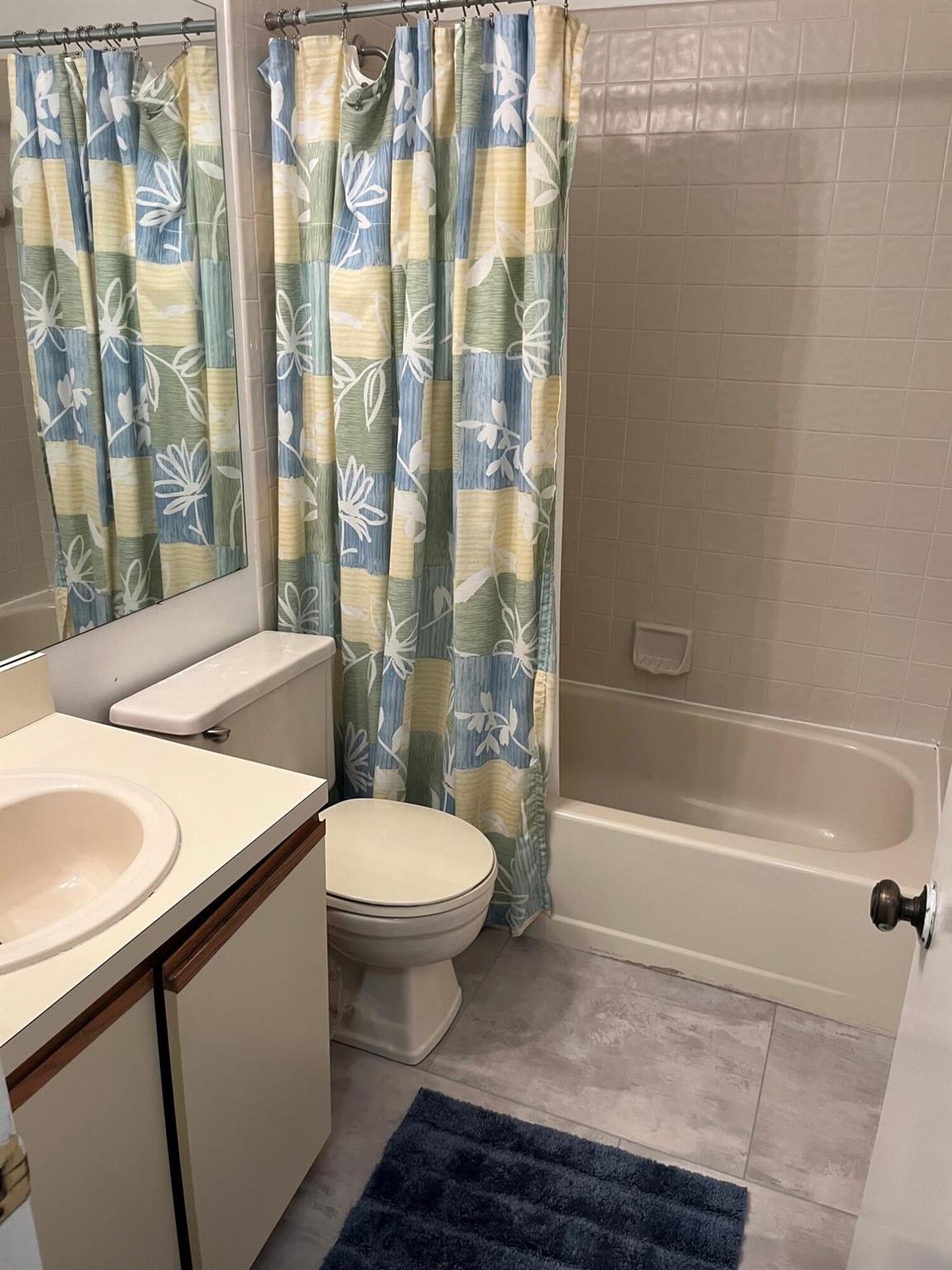 ISLAND CLUB - Residential