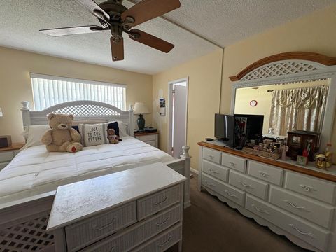 113 Windsor F West Palm Beach FL 33417