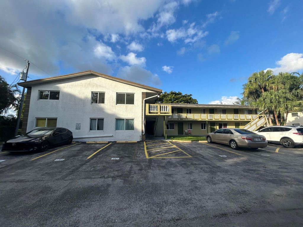 Photo of 6601 SW 46th Street #106, Davie, FL 33314 (MLS # B26025853)