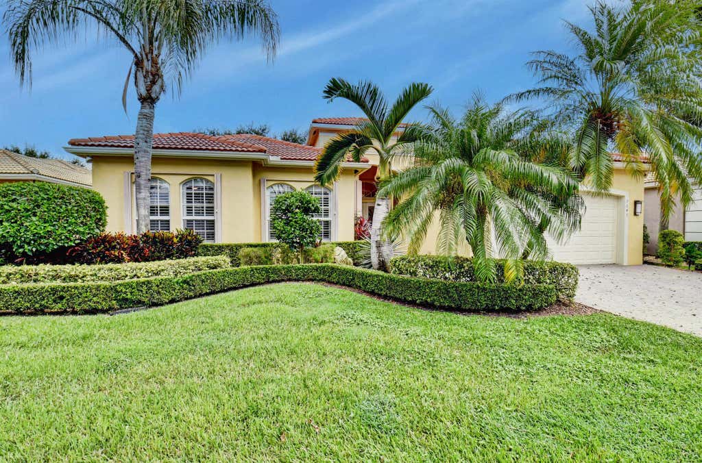 Photo of 7047 Springville Cove, Boynton Beach, FL 33437 (MLS # R10919144)
