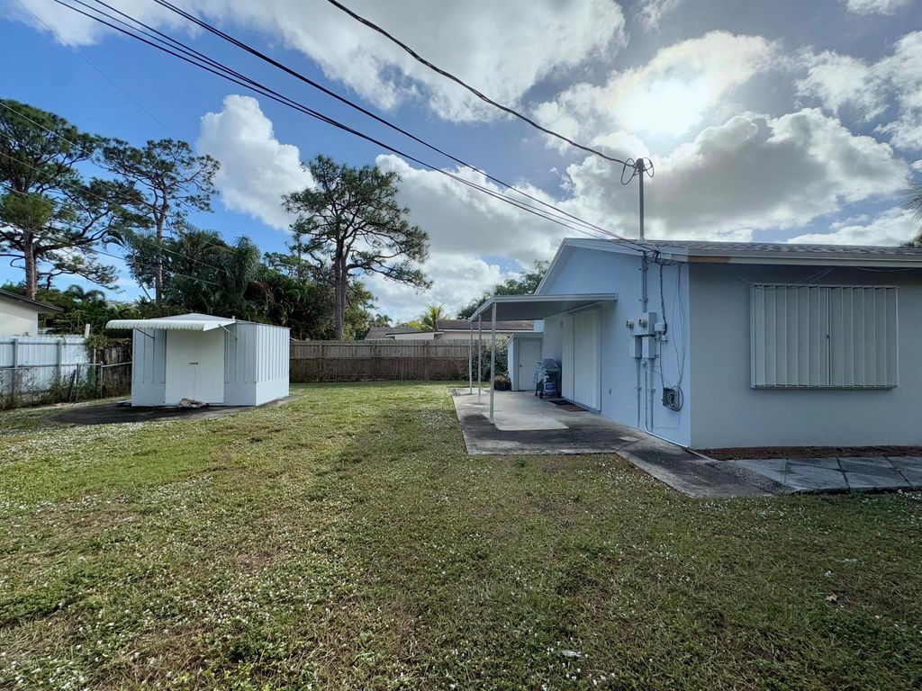Photo of 4806 Dell Avenue, Lake Worth, FL 33461 (MLS # R11045946)