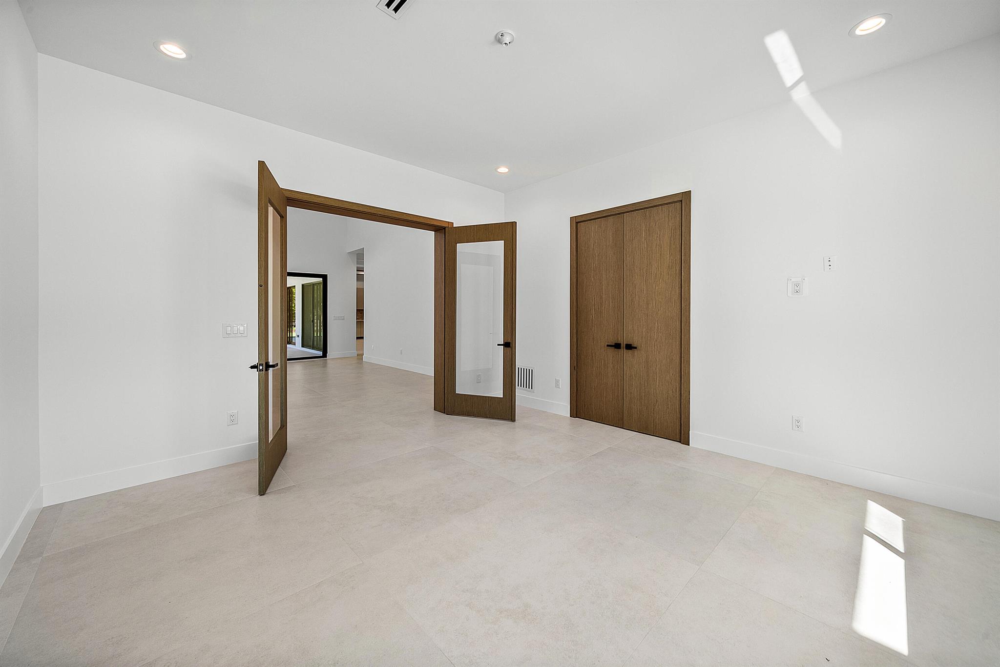 PADDOCK PARK 1 OF WELLING - Residential