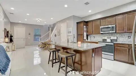 CT INDUSTRIAL PLAT - Residential Lease