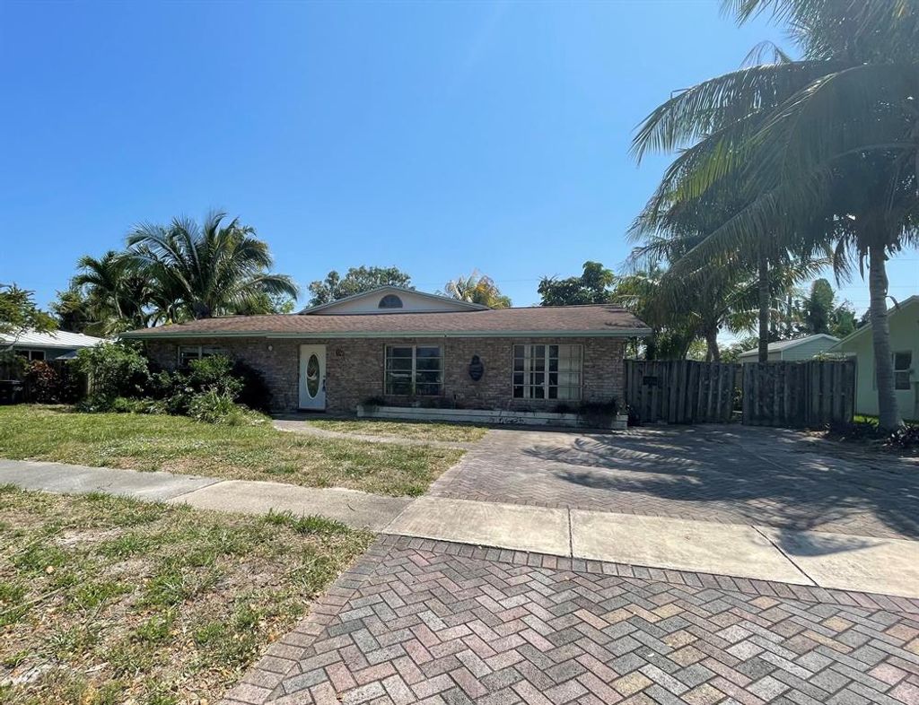 Photo of 534 Ibis Drive, Delray Beach, FL 33444 (MLS # R10889078)