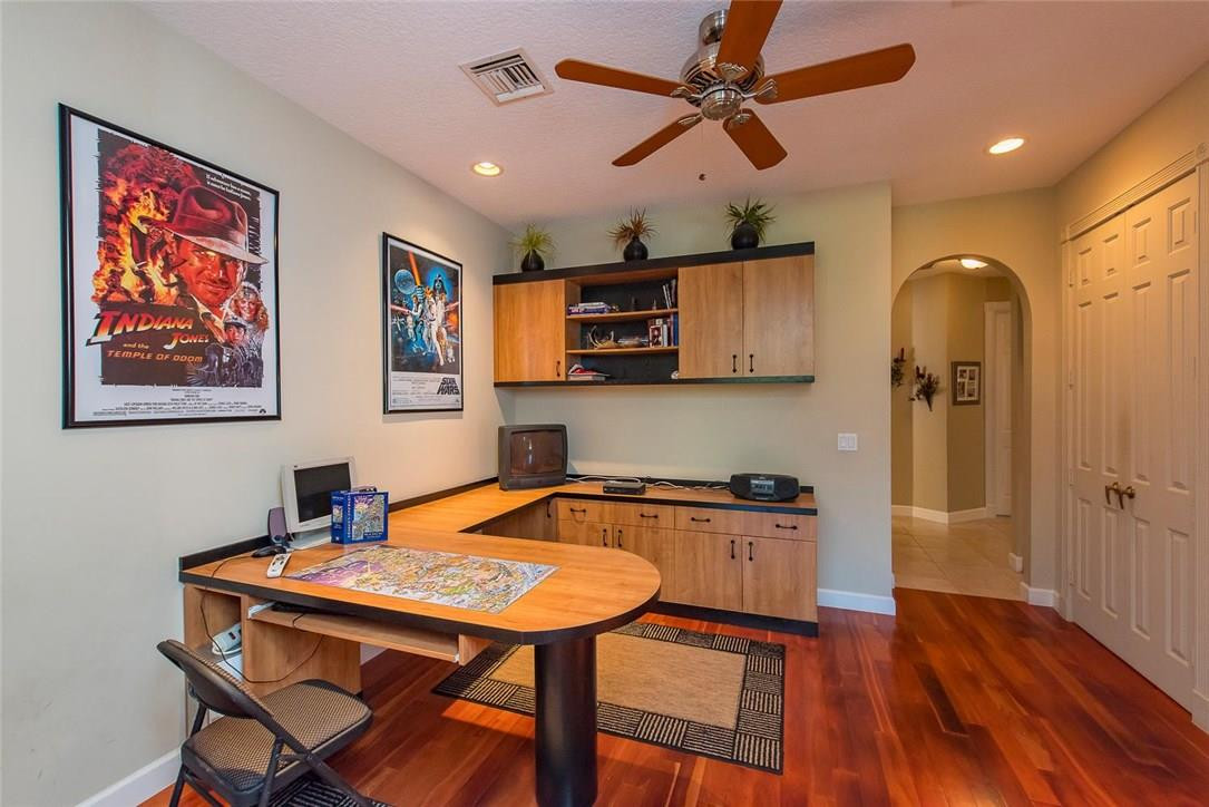 CYPRESS HEAD - Residential