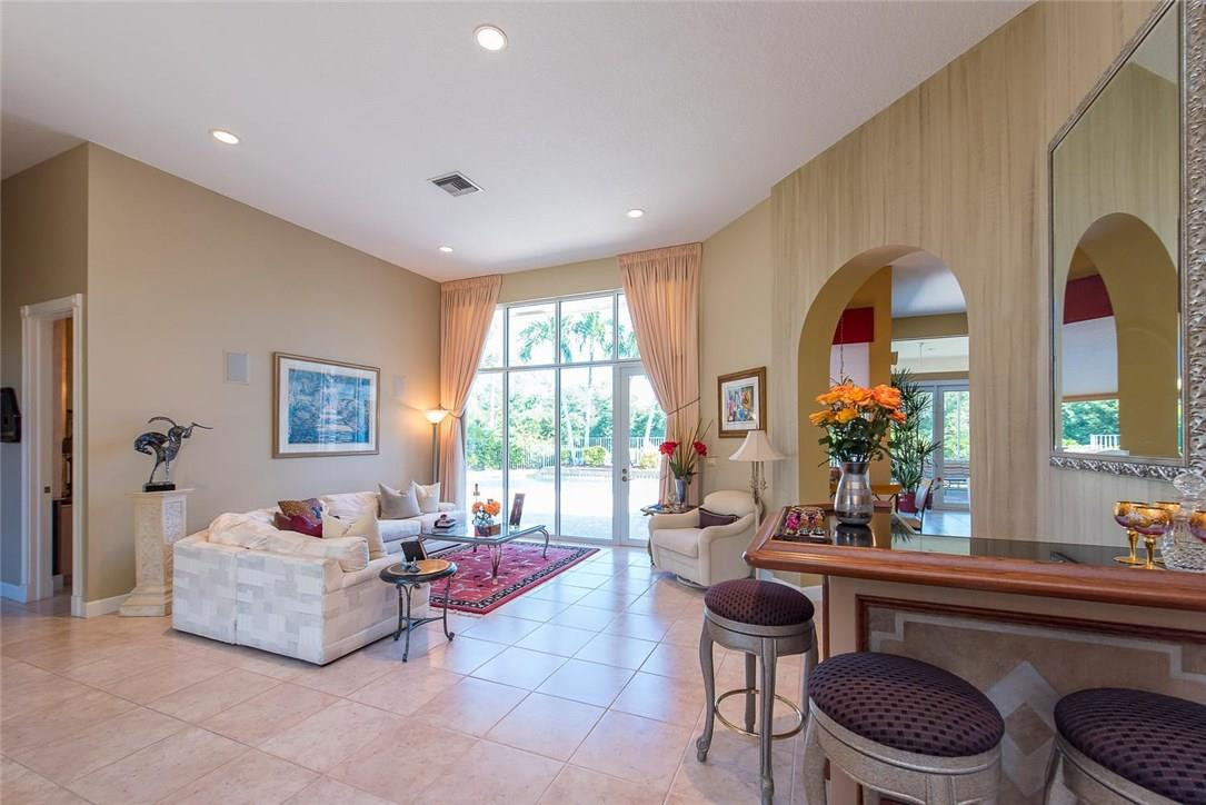 CYPRESS HEAD - Residential