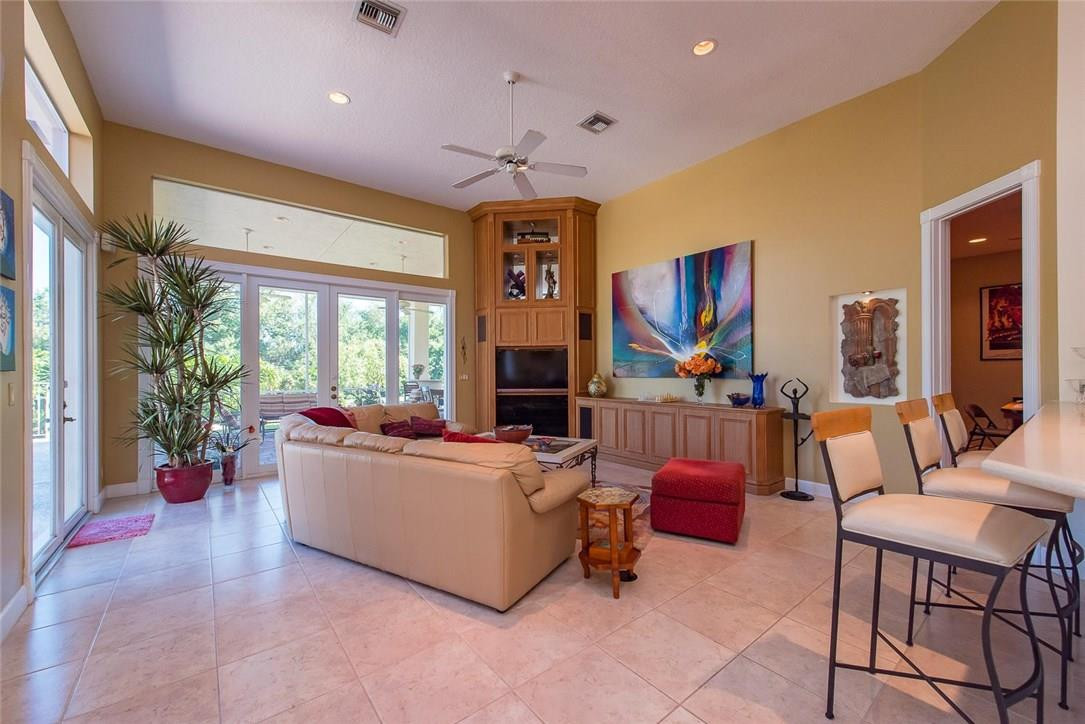 CYPRESS HEAD - Residential