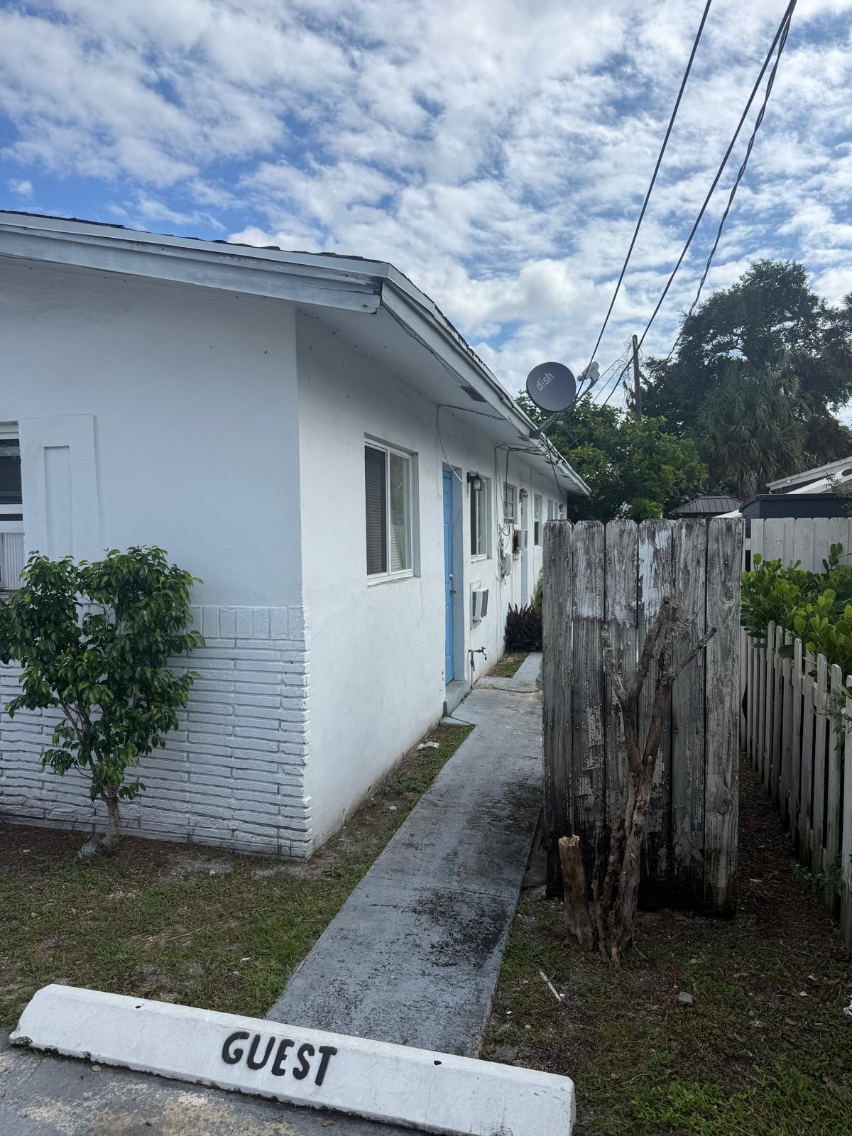 616 NW 3rd Avenue 1-3