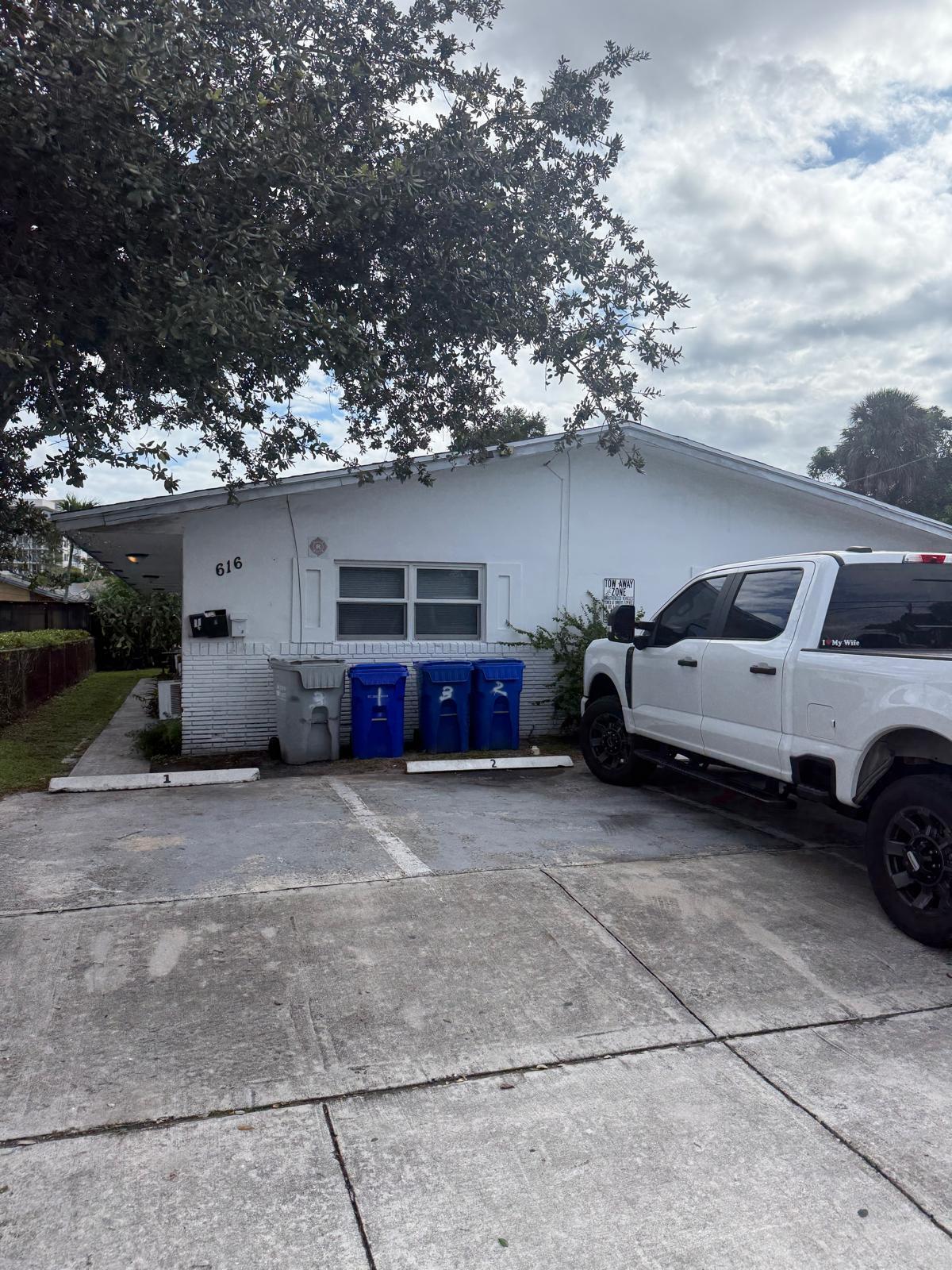 616 NW 3rd Avenue 1-3