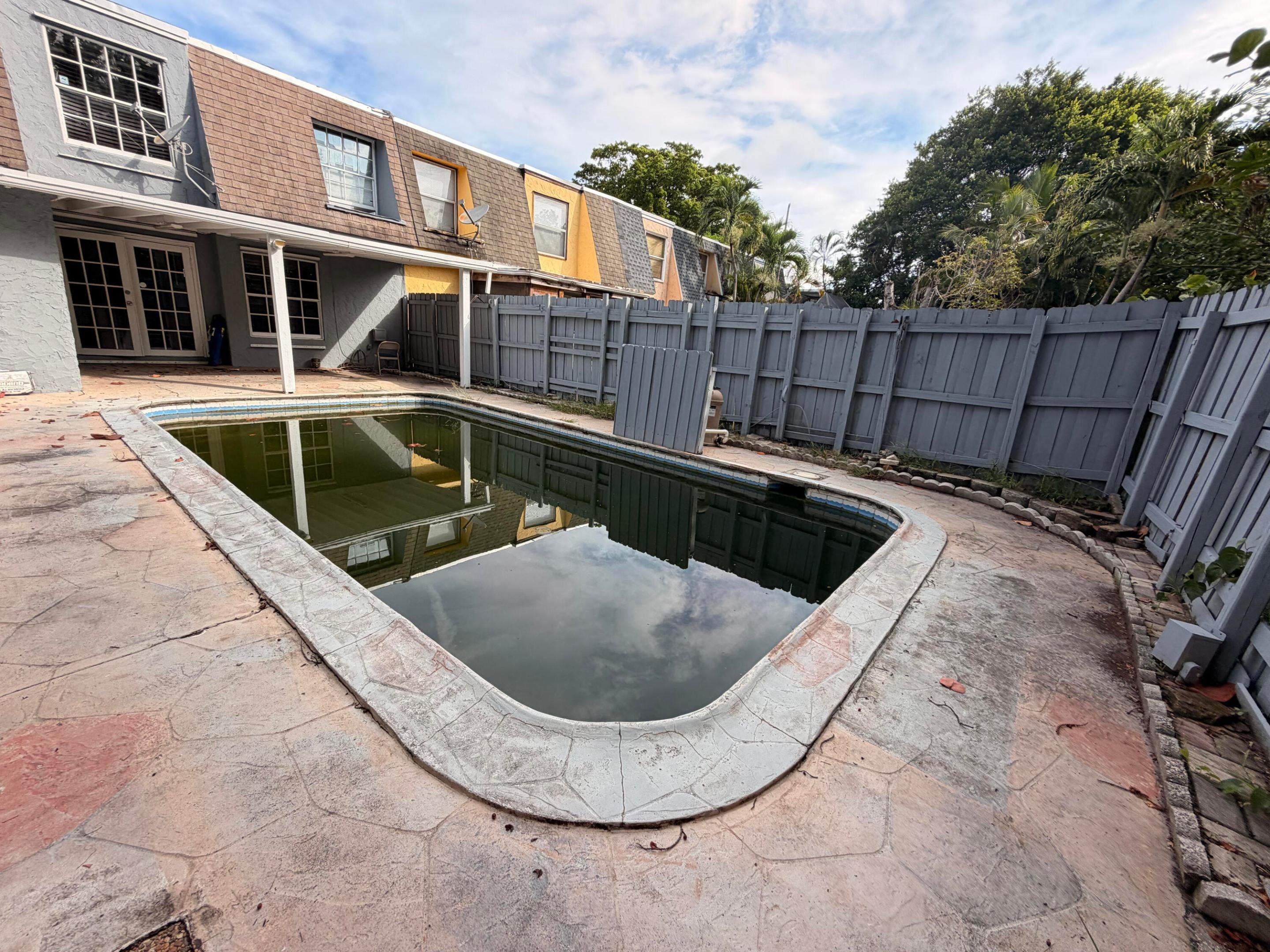 296 SUNSHINE Drive