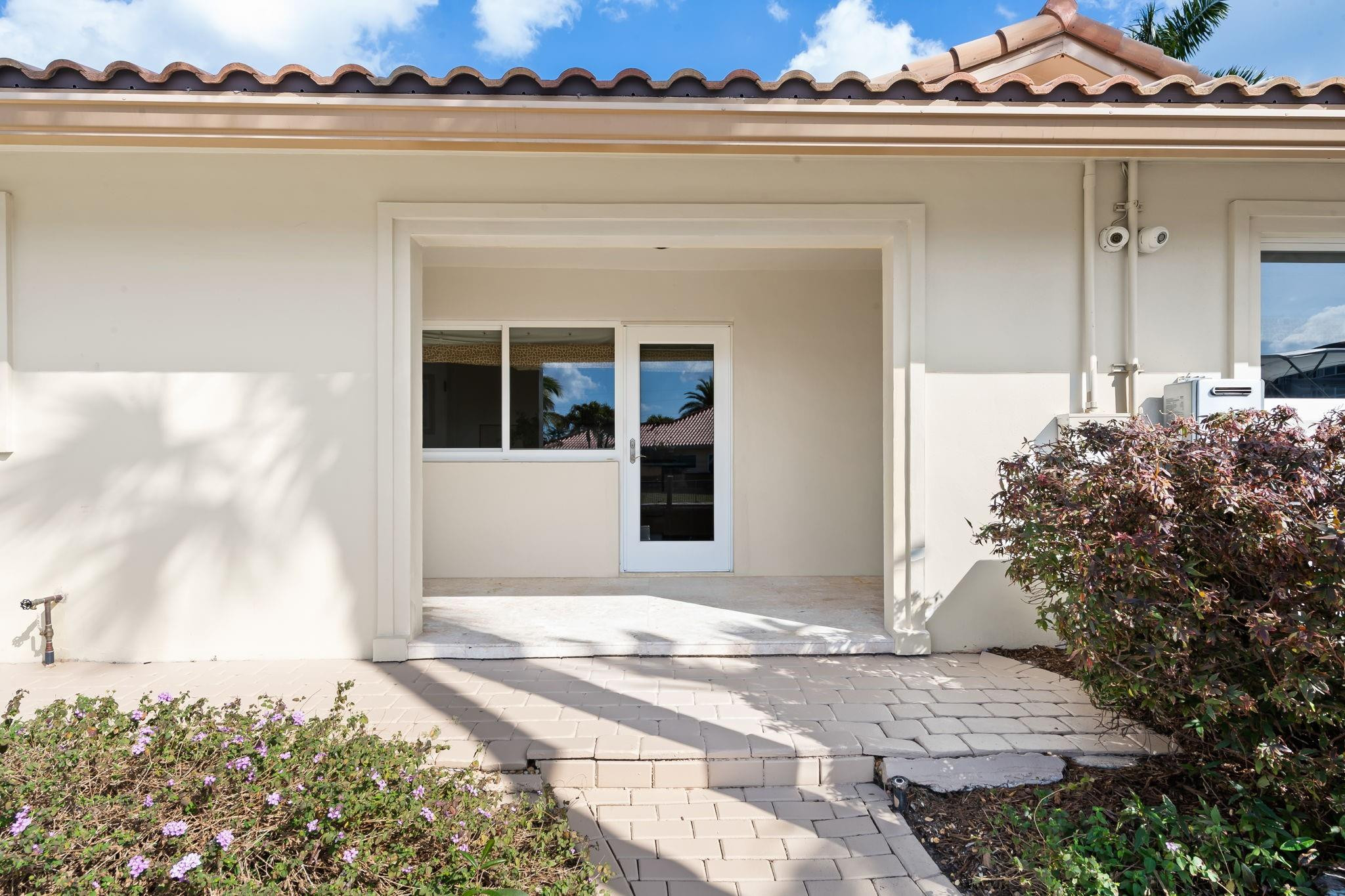 THE LANDINGS FIRST - Residential