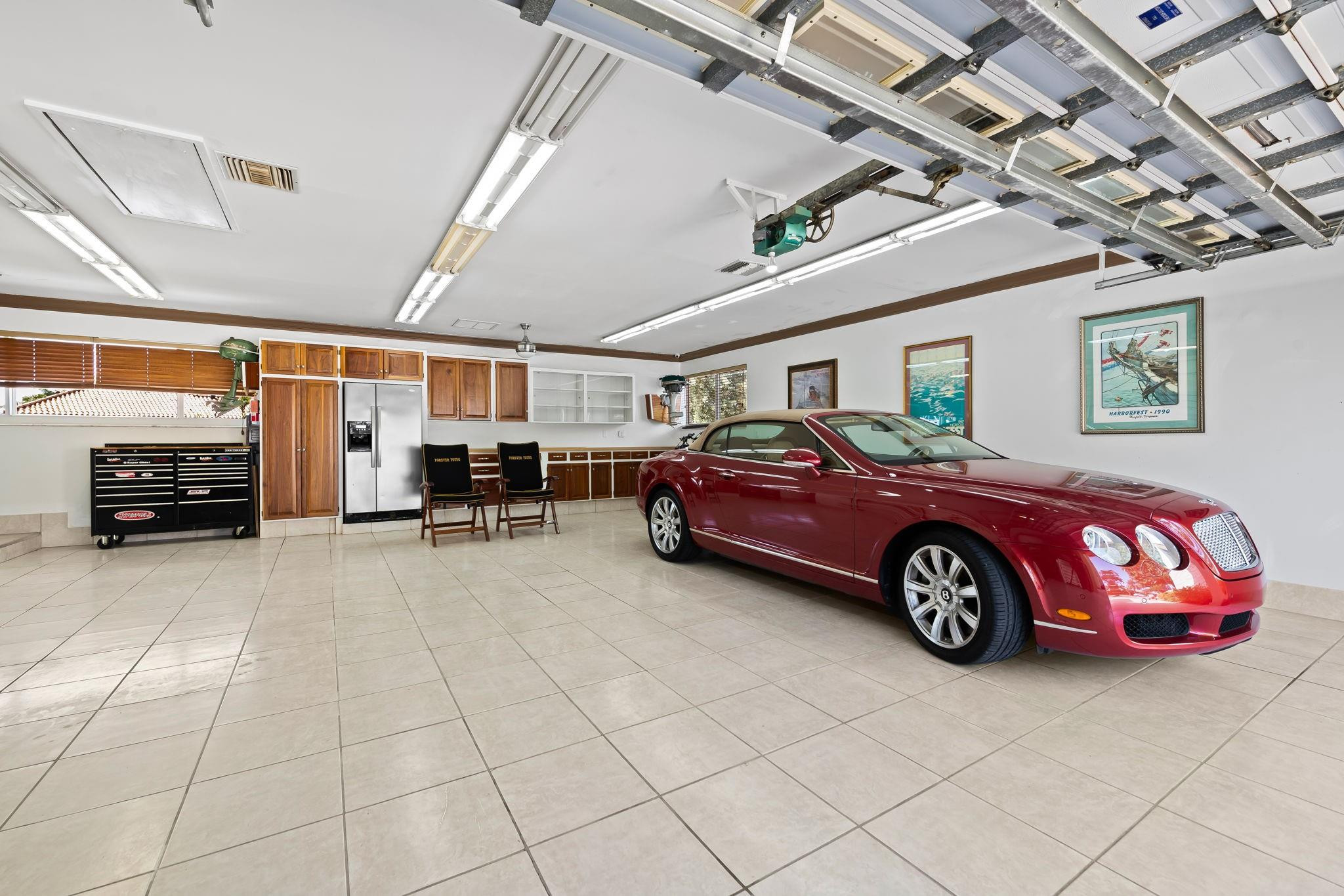 THE LANDINGS FIRST - Residential