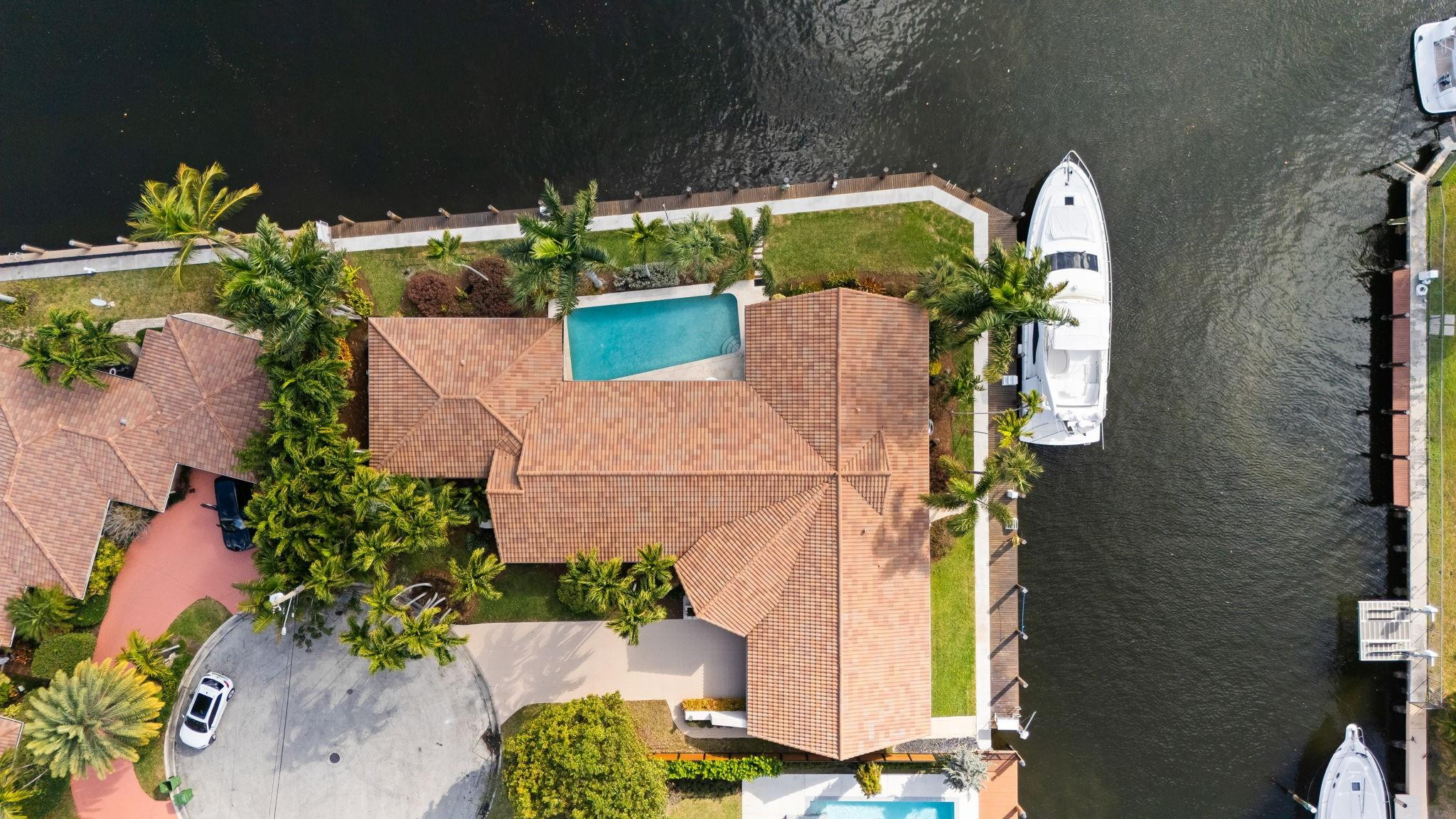 THE LANDINGS FIRST - Residential