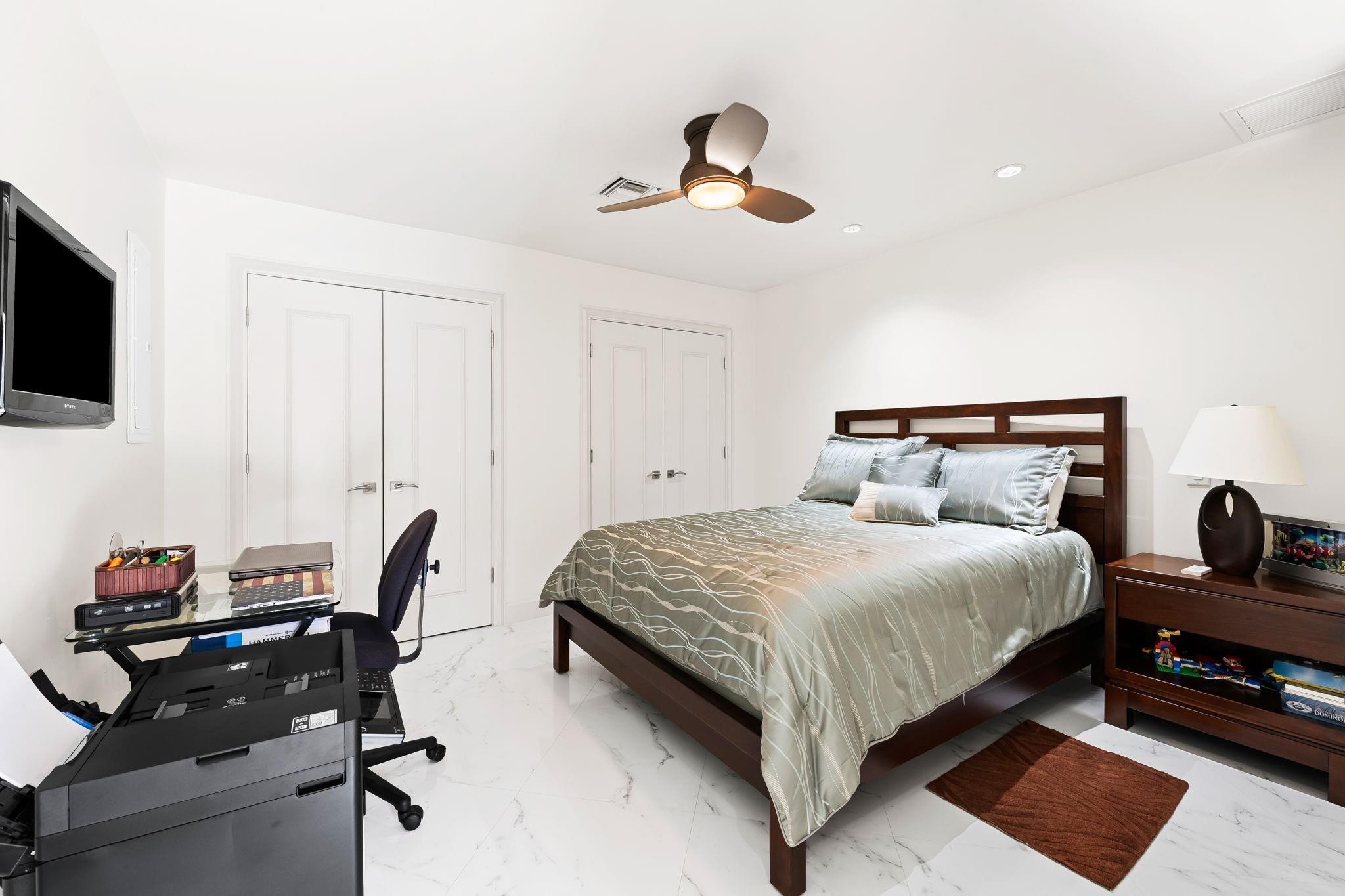 THE LANDINGS FIRST - Residential