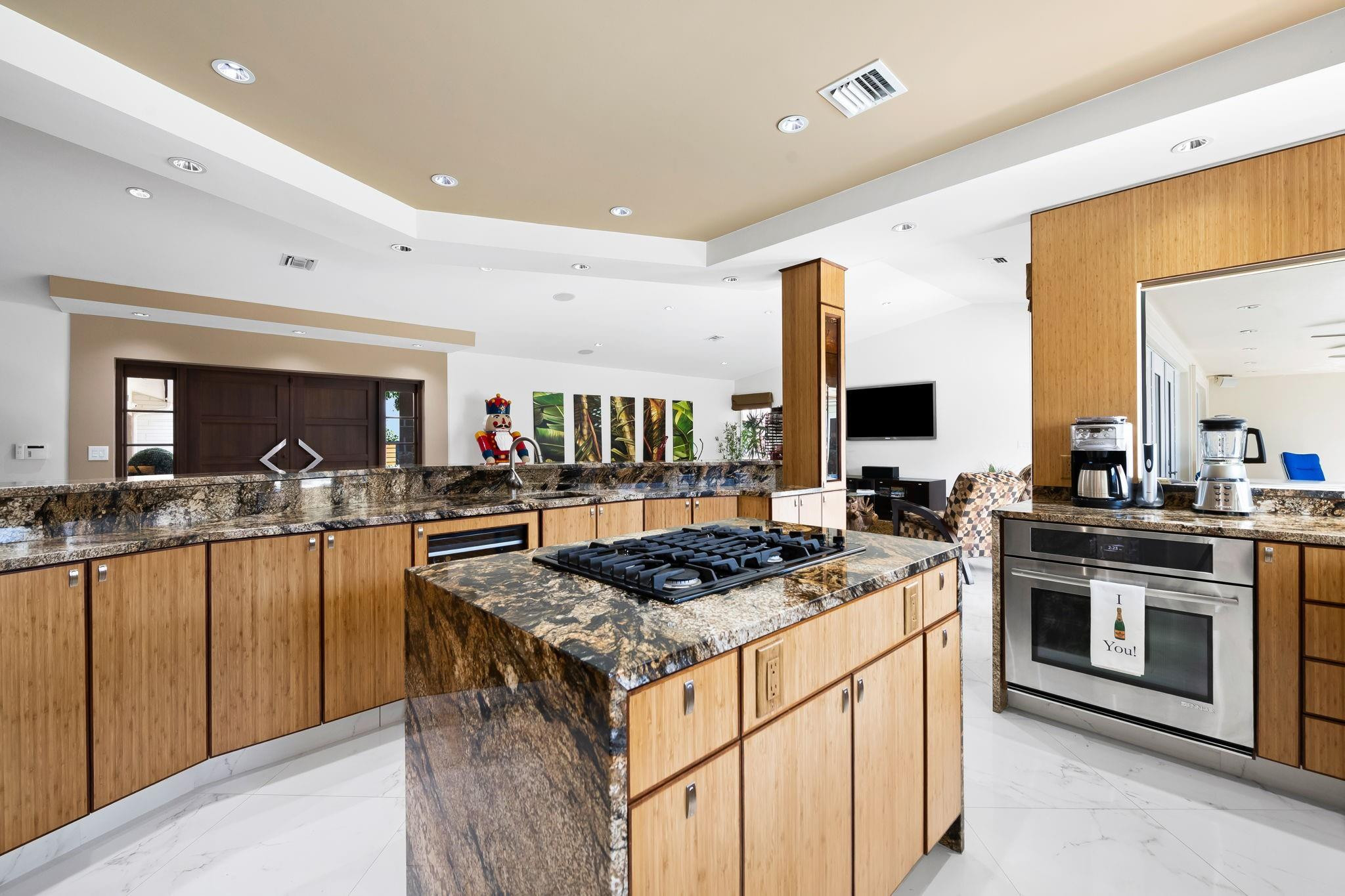 THE LANDINGS FIRST - Residential