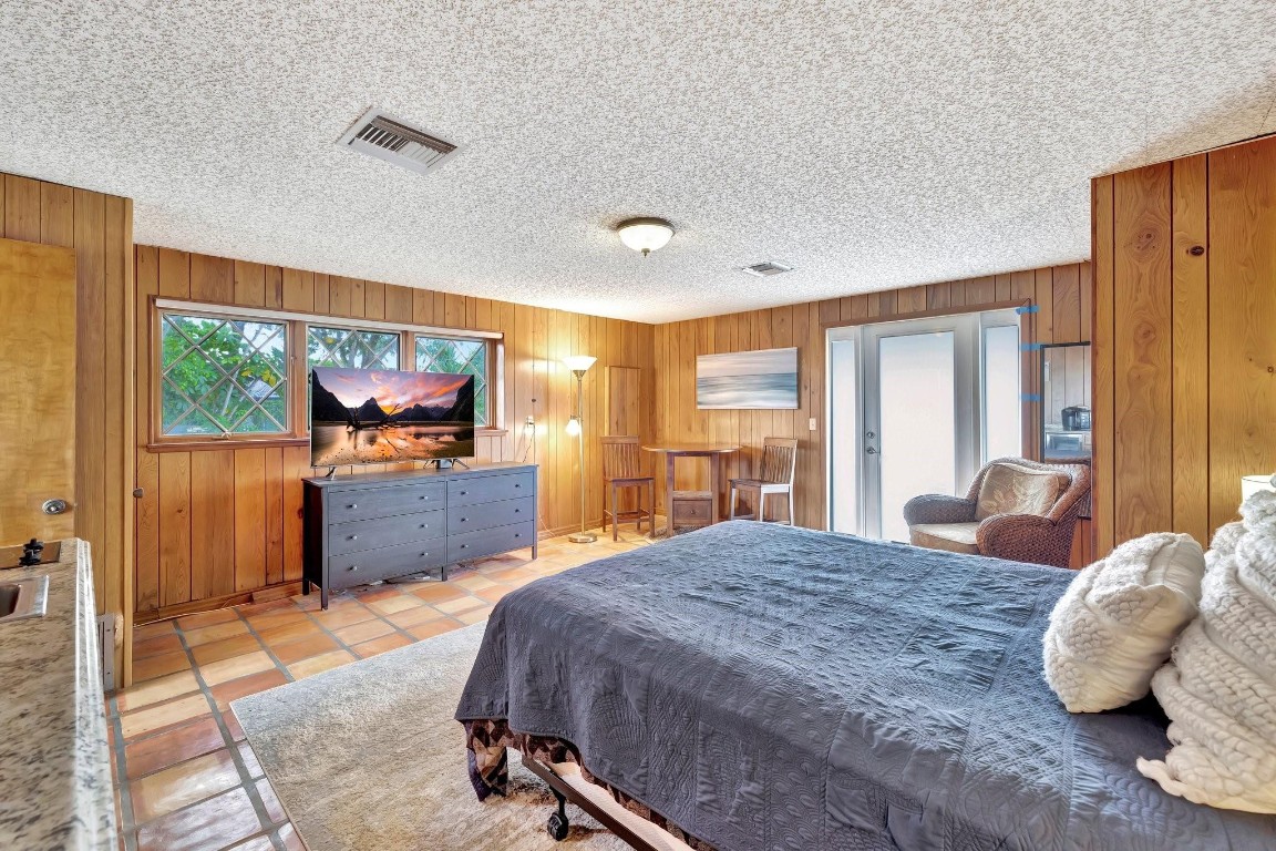 RIVER LANES 22-24 B PT - Residential