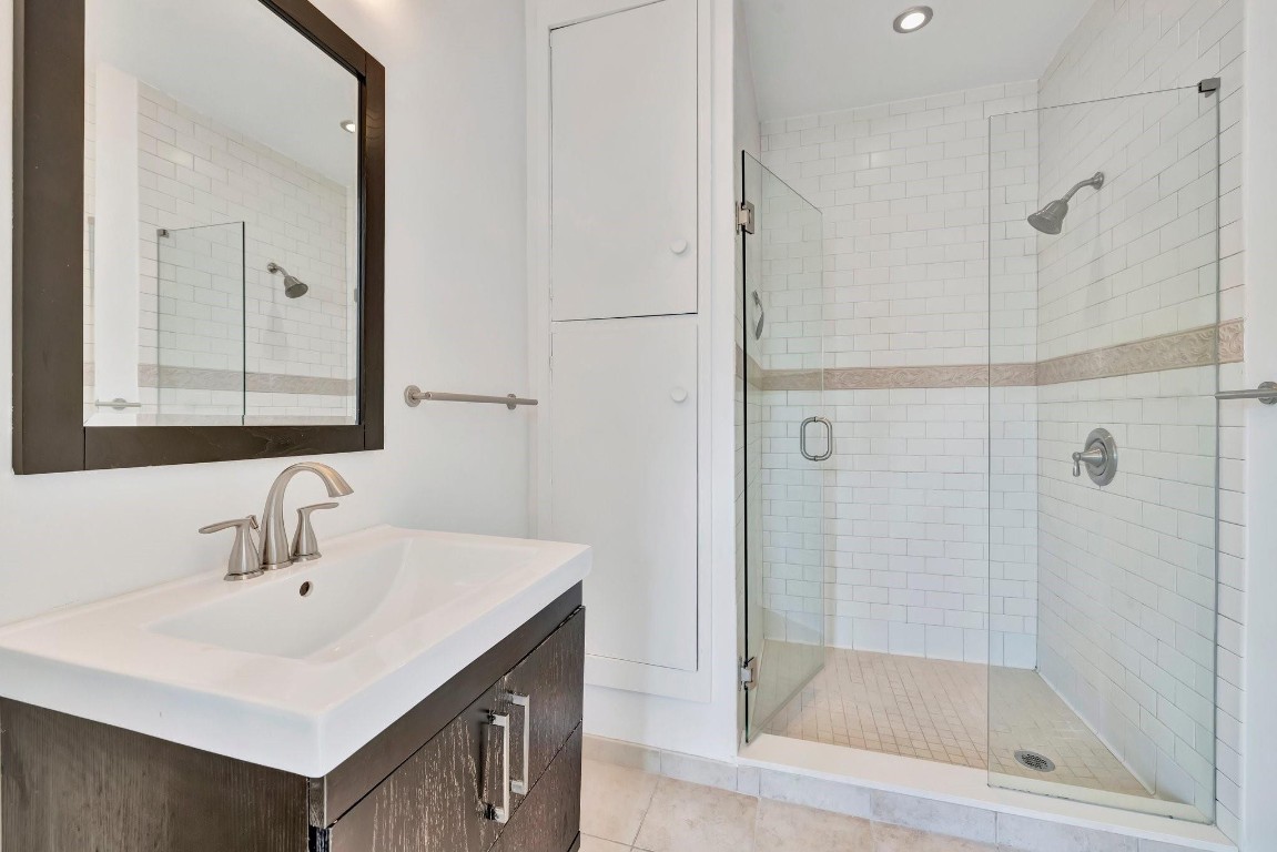 RIVER LANES 22-24 B PT - Residential