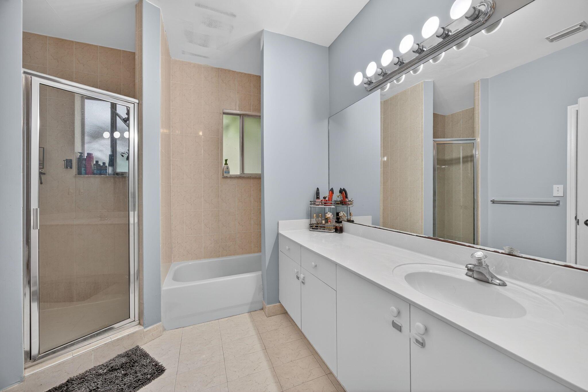 SILVER PALM HOMES - Residential