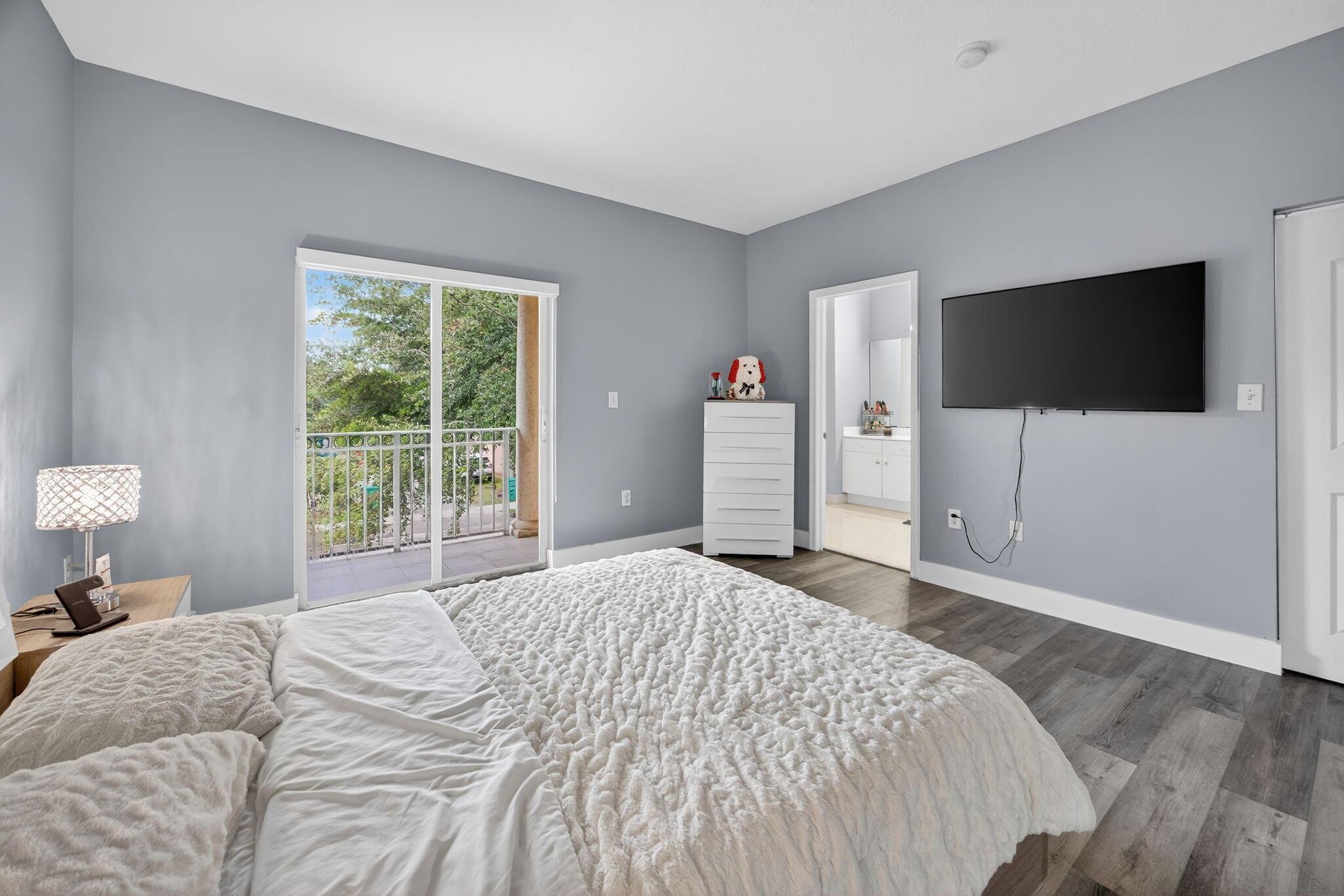 SILVER PALM HOMES - Residential