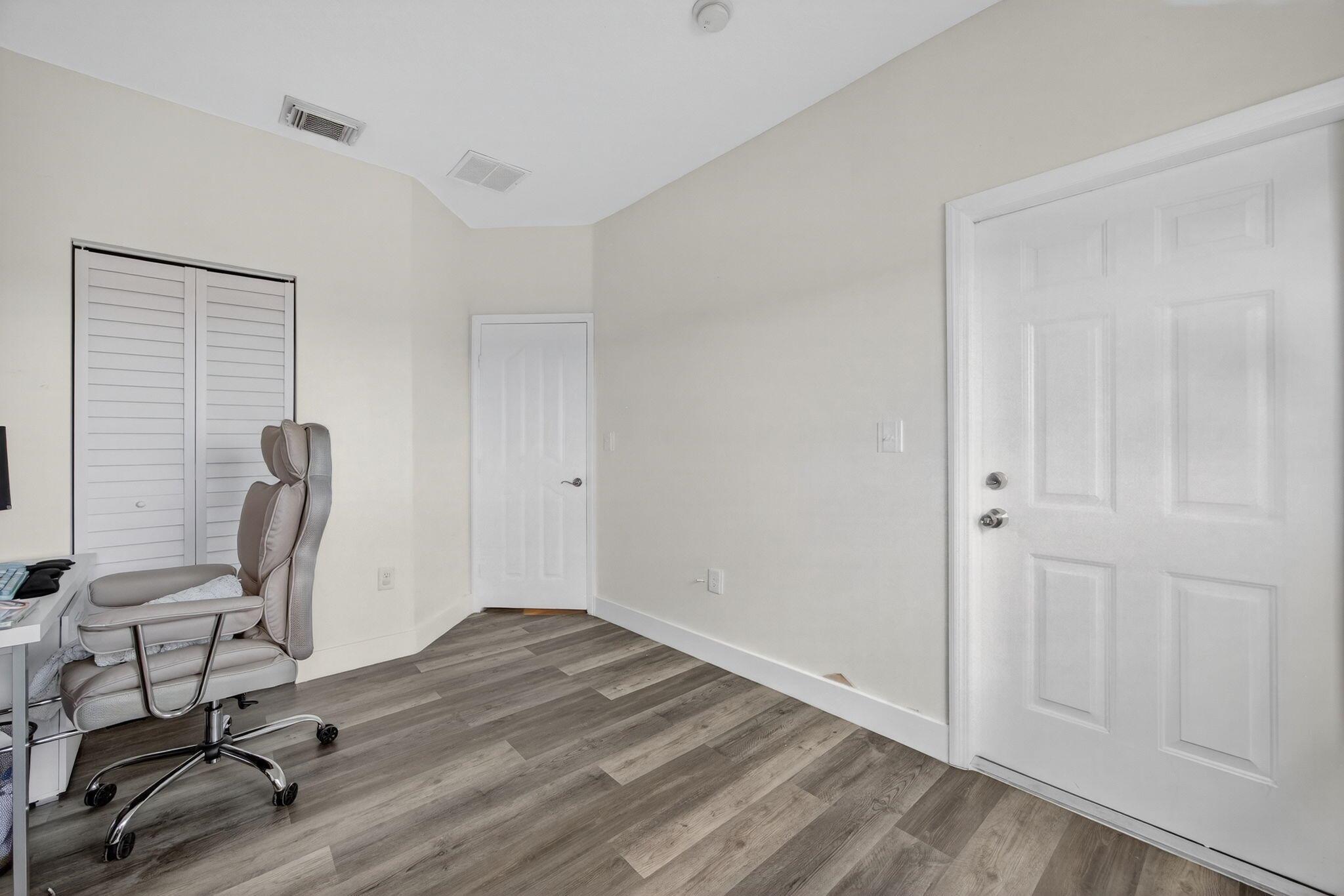SILVER PALM HOMES - Residential