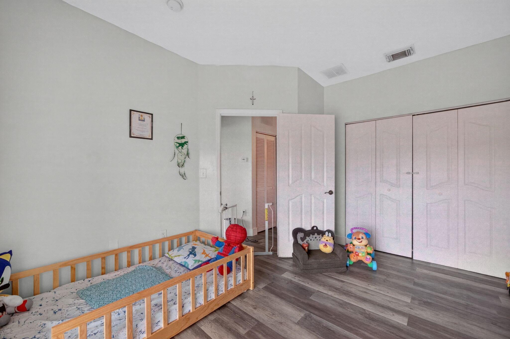 SILVER PALM HOMES - Residential
