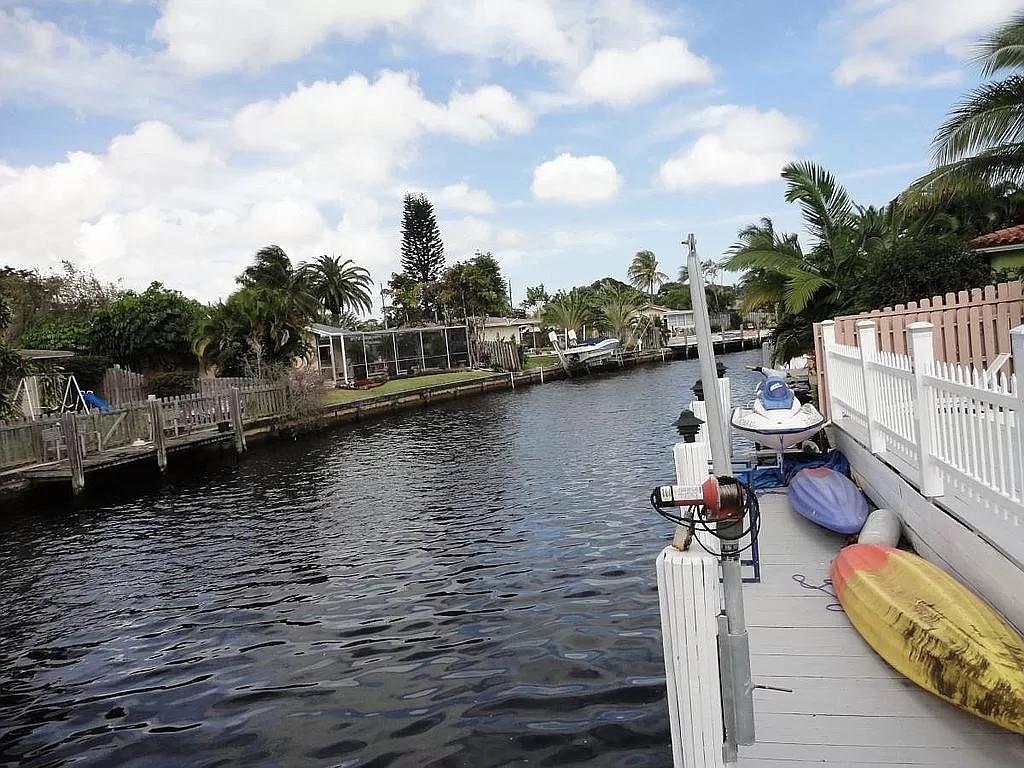 ROYAL PALM ACRES FIRST SE - Residential