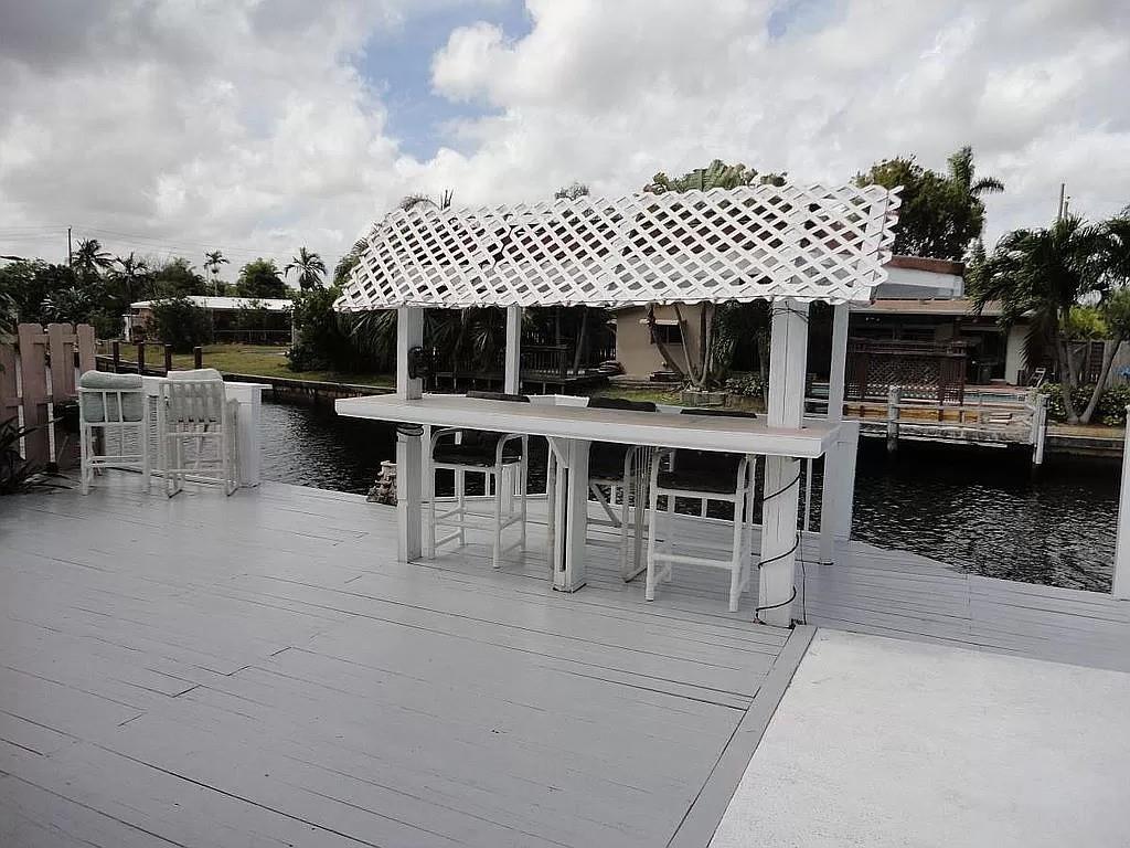 ROYAL PALM ACRES FIRST SE - Residential