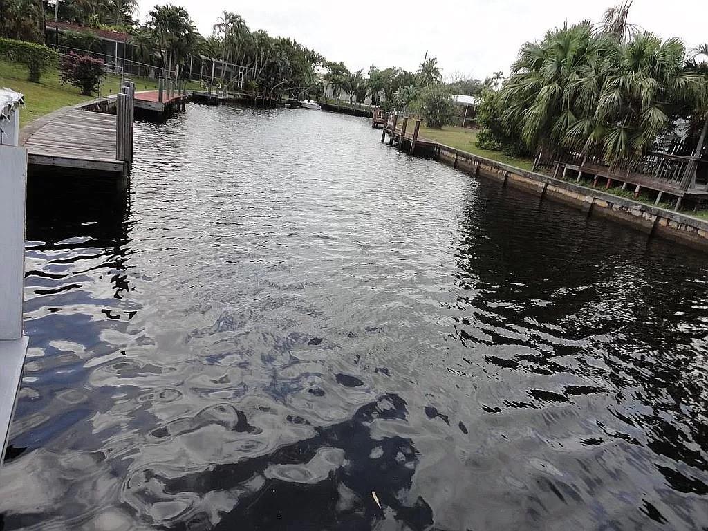 ROYAL PALM ACRES FIRST SE - Residential